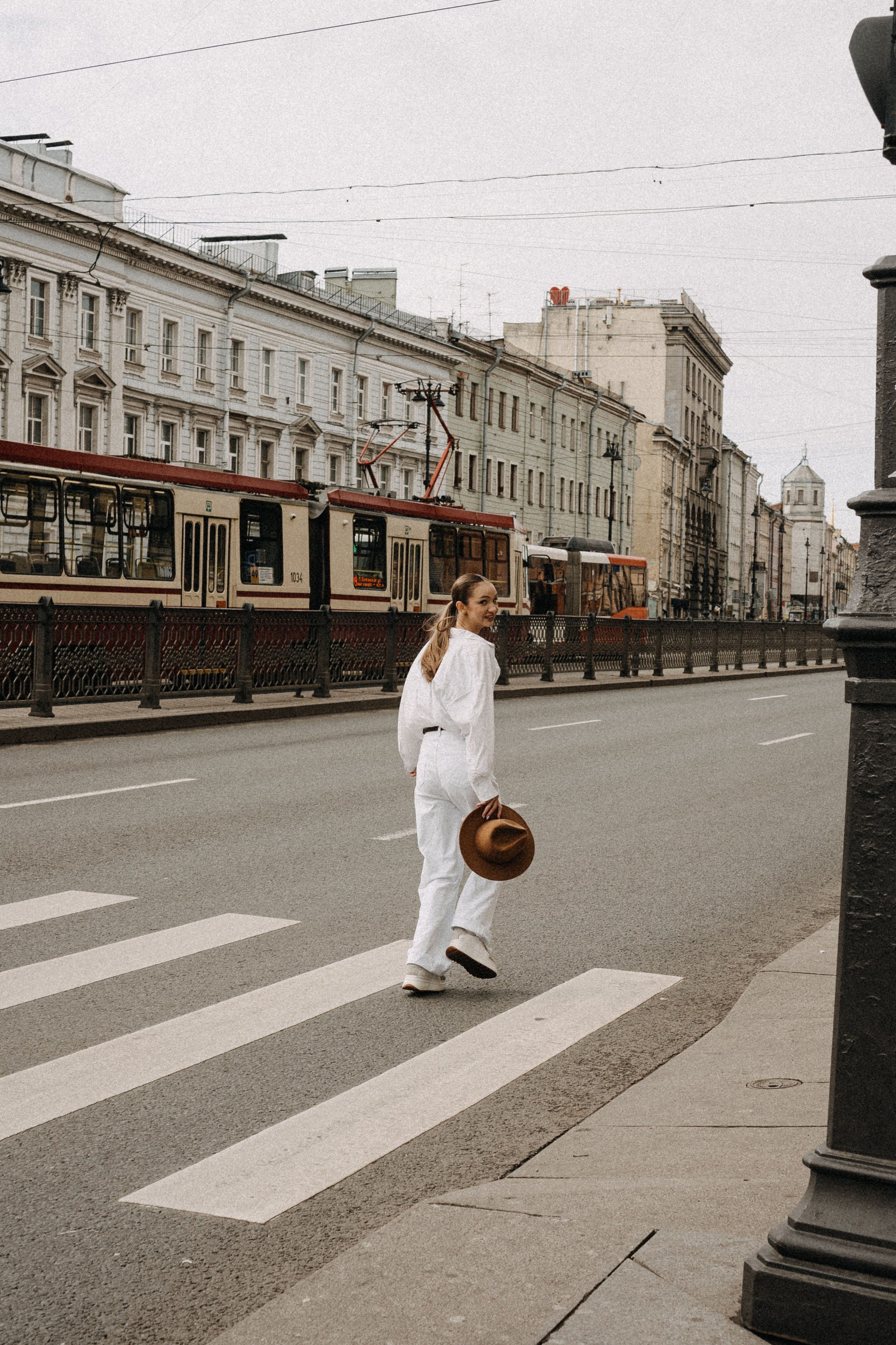 МЫ ГУЛЯЛИ ПРО КРЫШАМ ПИТЕРА. Профессиональный фотограф, Санкт-Петербург — Виктория Богомолова