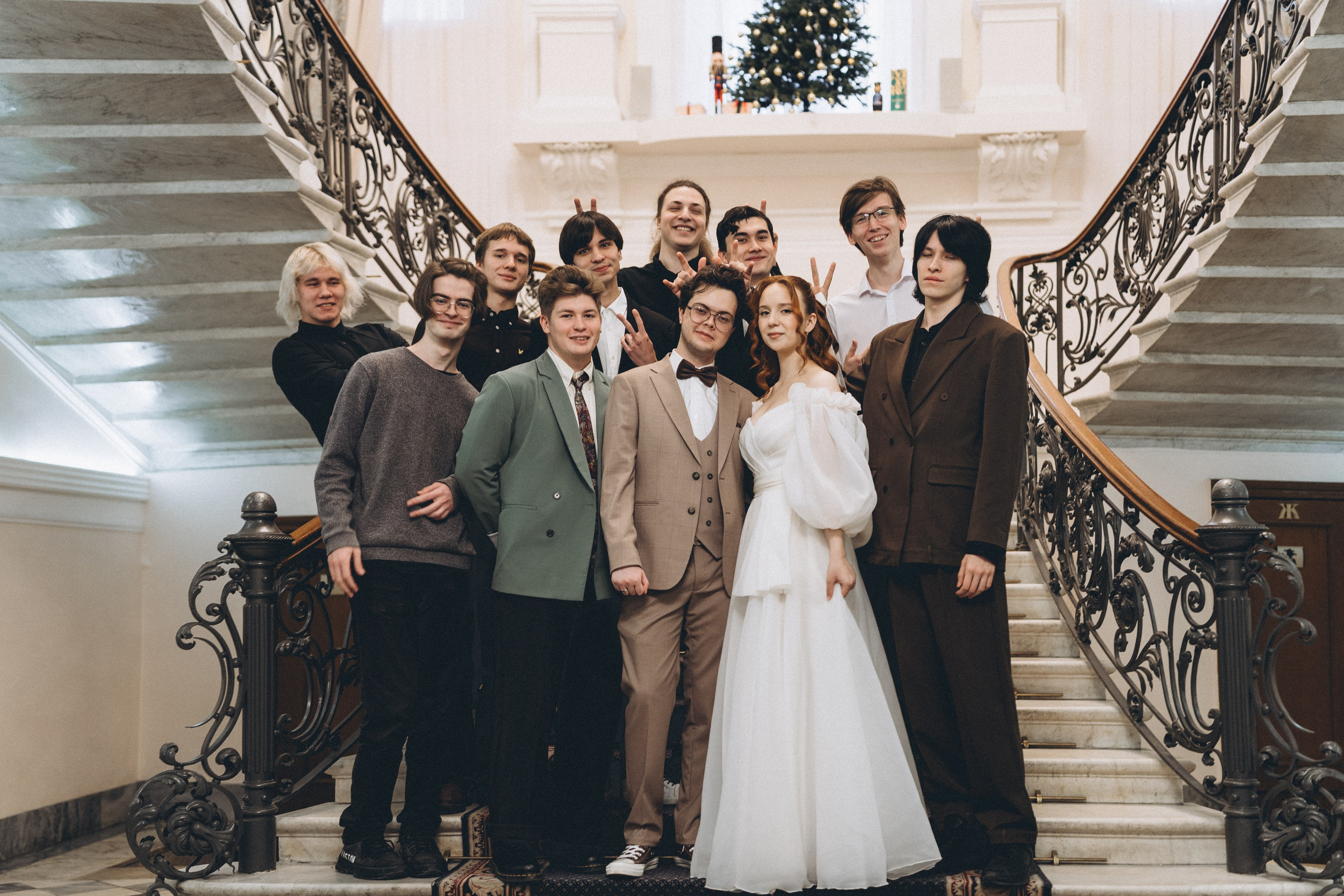 СВАДЕБНАЯ СЬЕМКА ВО ВТОРОМ ДВОРЦЕ С ГОСТЯМИ И ПРОГУЛКА В ТАВРИЧЕСКОМ САДУ. Профессиональный фотограф, Санкт-Петербург — Виктория Богомолова