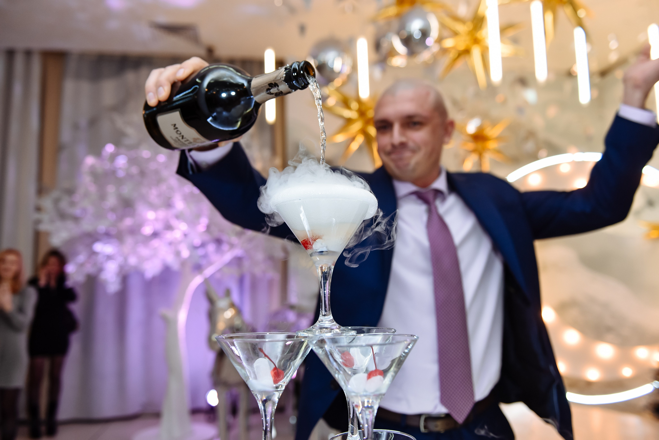 Новогодний корпоратив в ресторане Nebesa. Анастасия Петрович фотограф, фотокорреспондент в Москве и Санкт-Петербурге. Фотосъёмка репортажа, мероприятия, корпоративная съёмка, контент