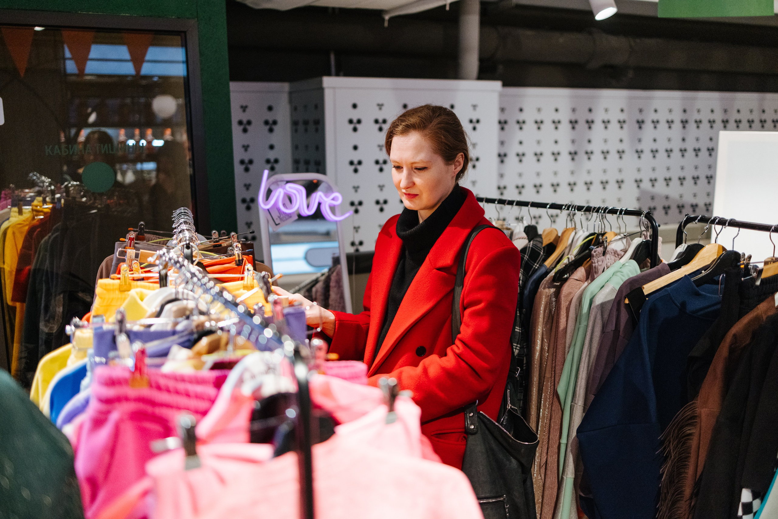 2–3 марта 2024 в пространстве «Три вокзала. Депо» / День 1 / фото Валерий Белобеев. Фотоотчеты «Ламбада-маркета»