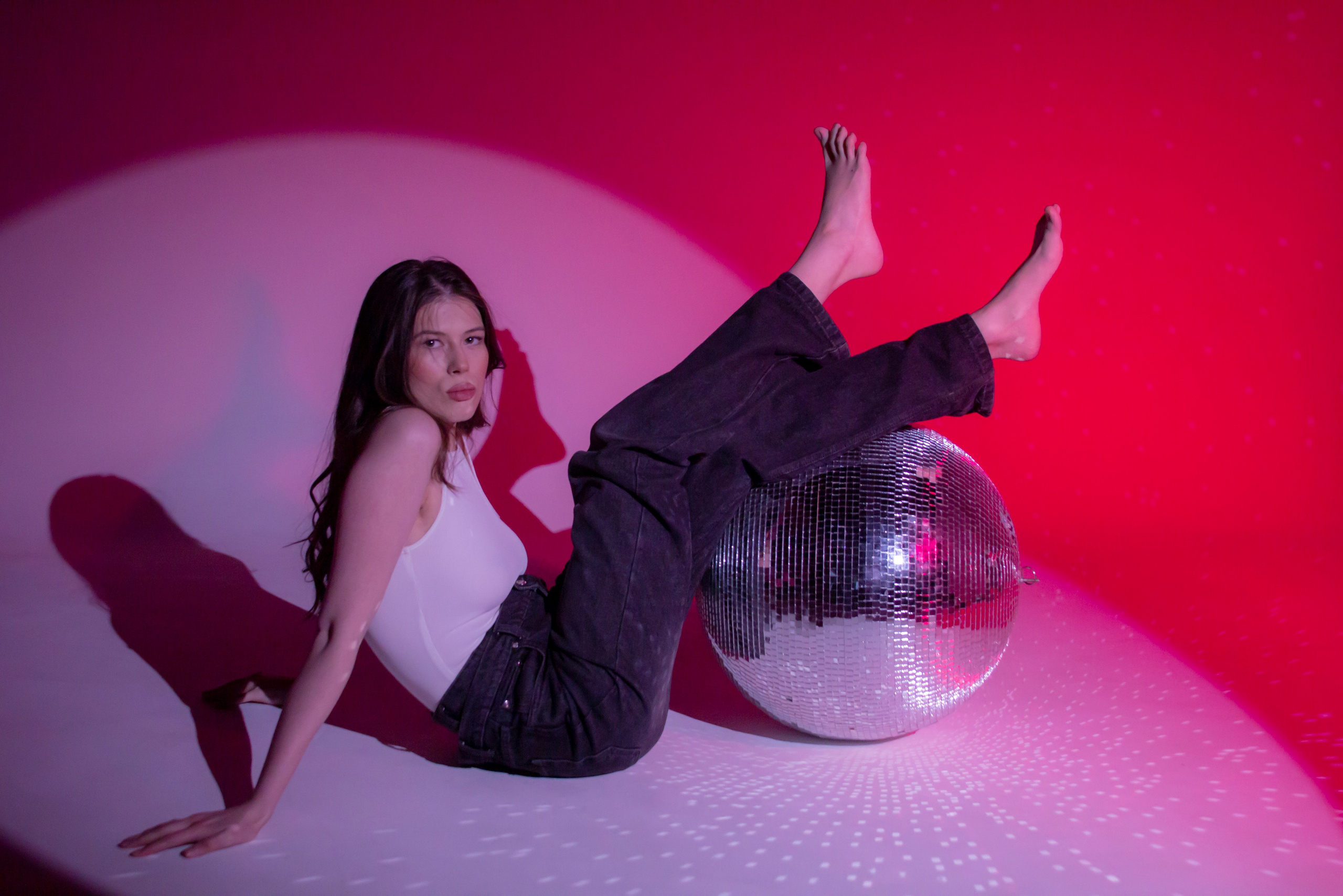 С дискошаром. Портретный фотограф в Москве и Московской области Гнутиков Сергей