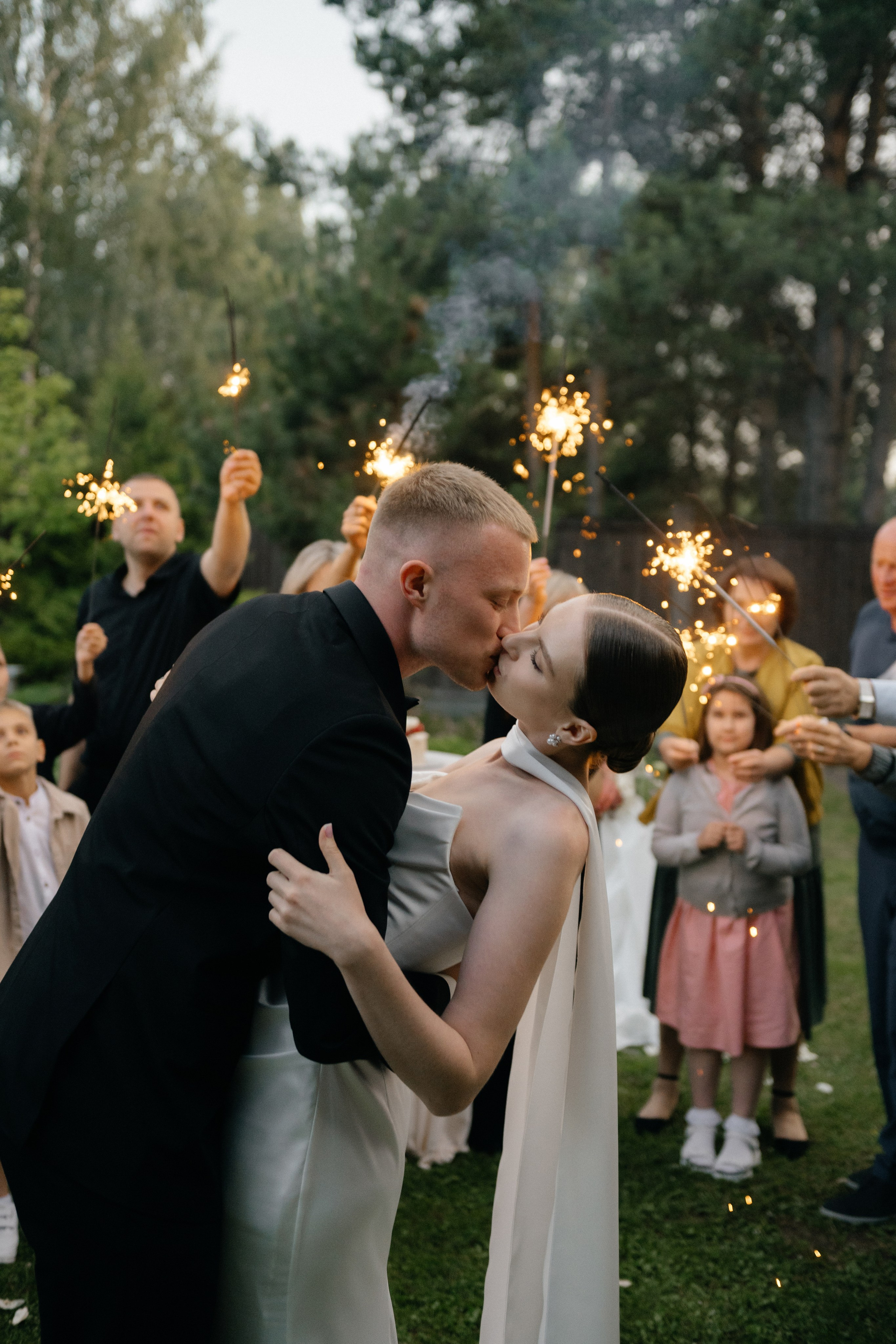 Wedding day in DELICE CHALET. Wedding PHOTOGRAPHER Andrew Vnukov