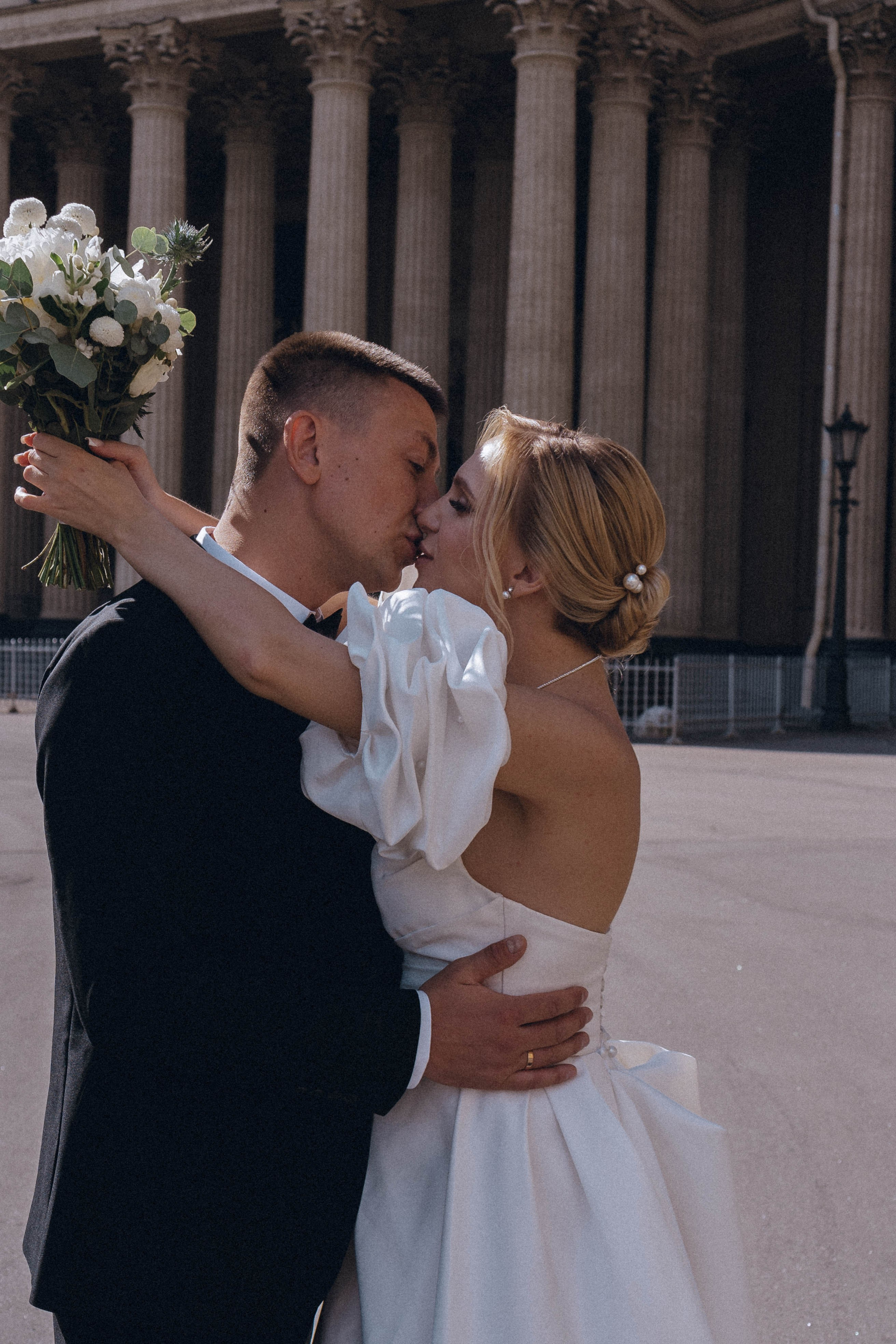 СВАДЕНБНАЯ СЬЕМКА НА КАТЕРЕ ПО КАНАЛАМ САНКТ-ПЕТЕРБУРГА И В АКВАТОРИИ НЕВЫ. Профессиональный фотограф, Санкт-Петербург — Виктория Богомолова