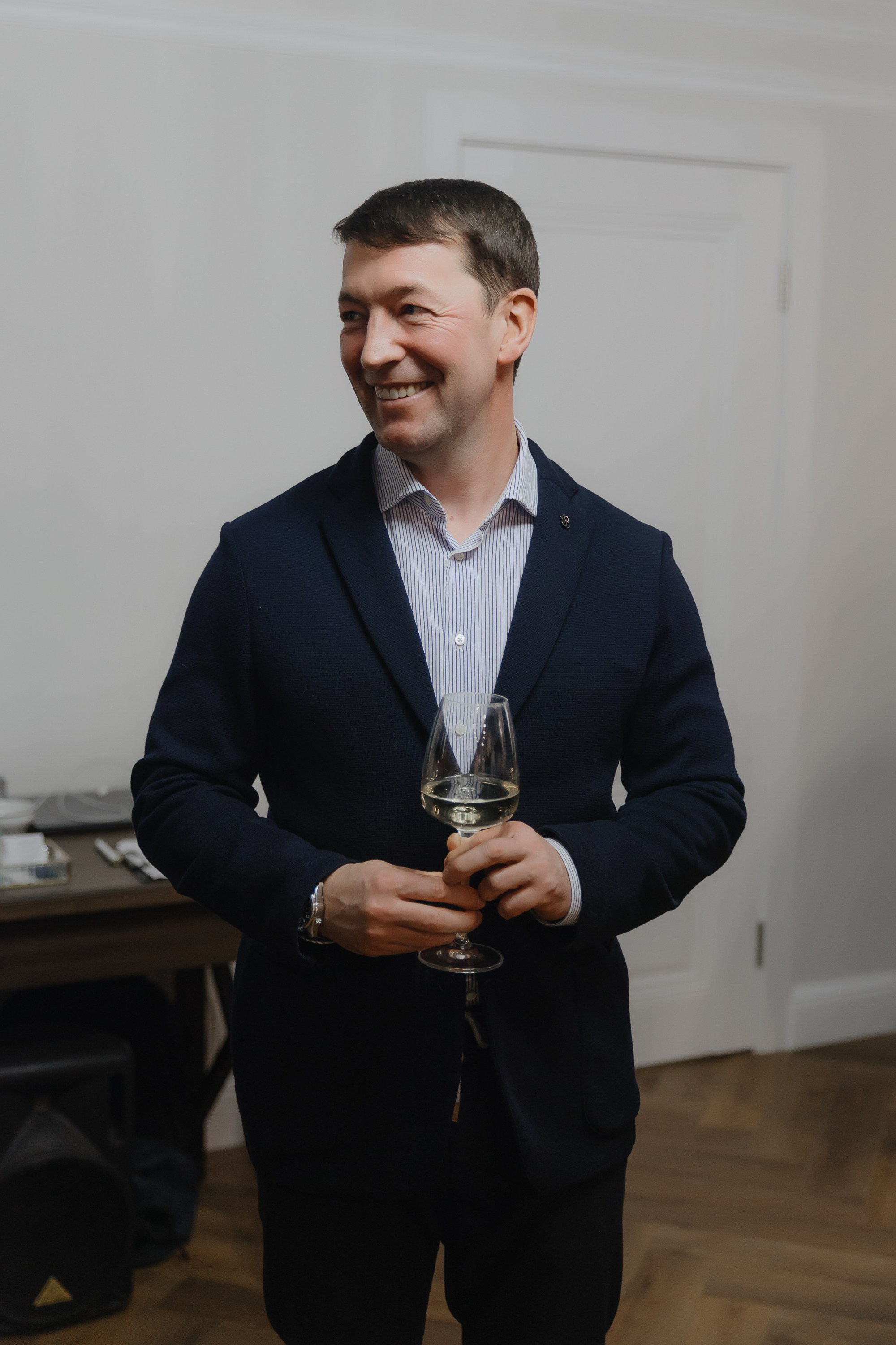 Открытие нового пространства интерьерного салона L. DECO в феврале 2025. L. Deco интерьерный салон. Краски/обои/лепной декор