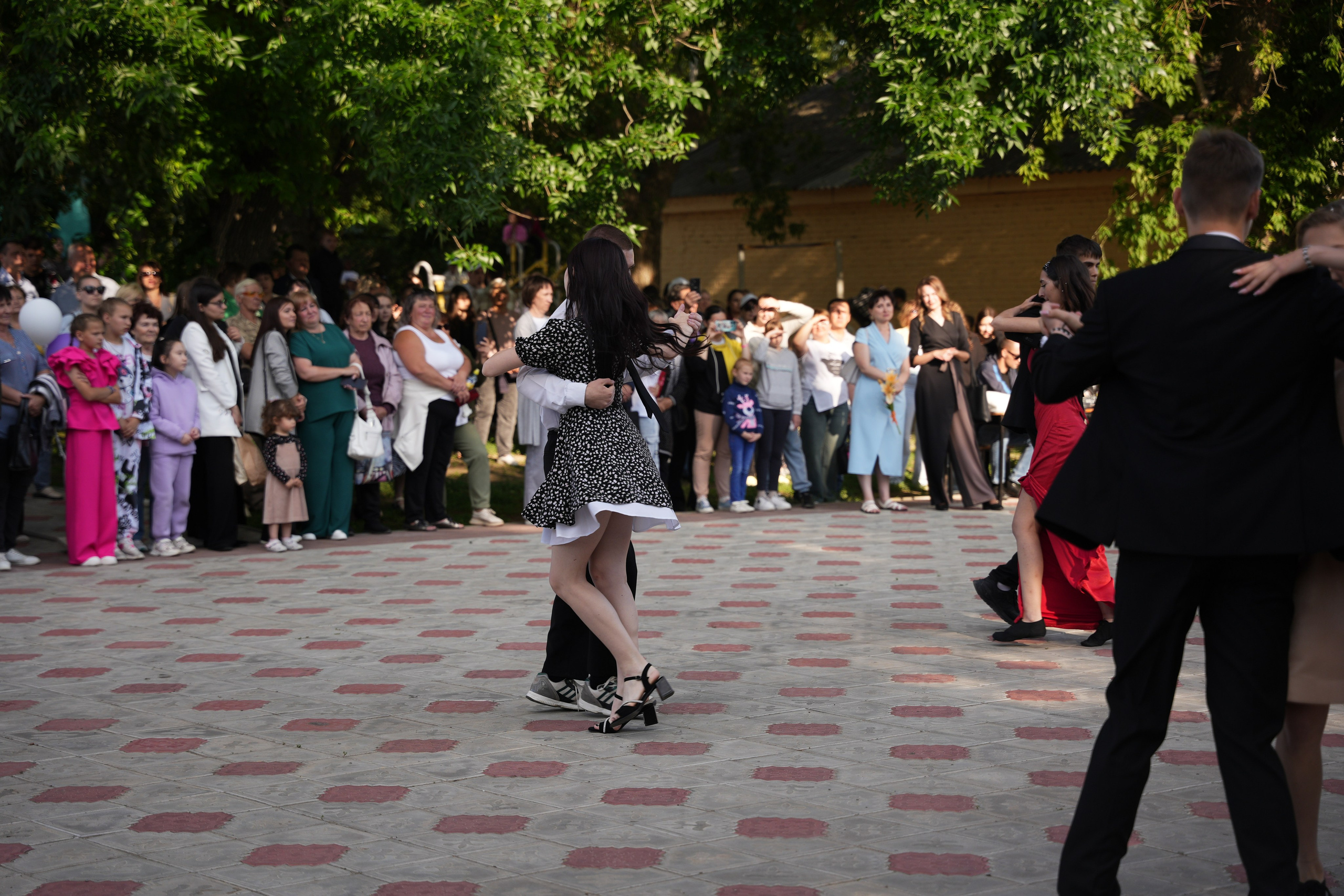 Выпускной в парке. Ольга Плаксина фотограф в Саратове