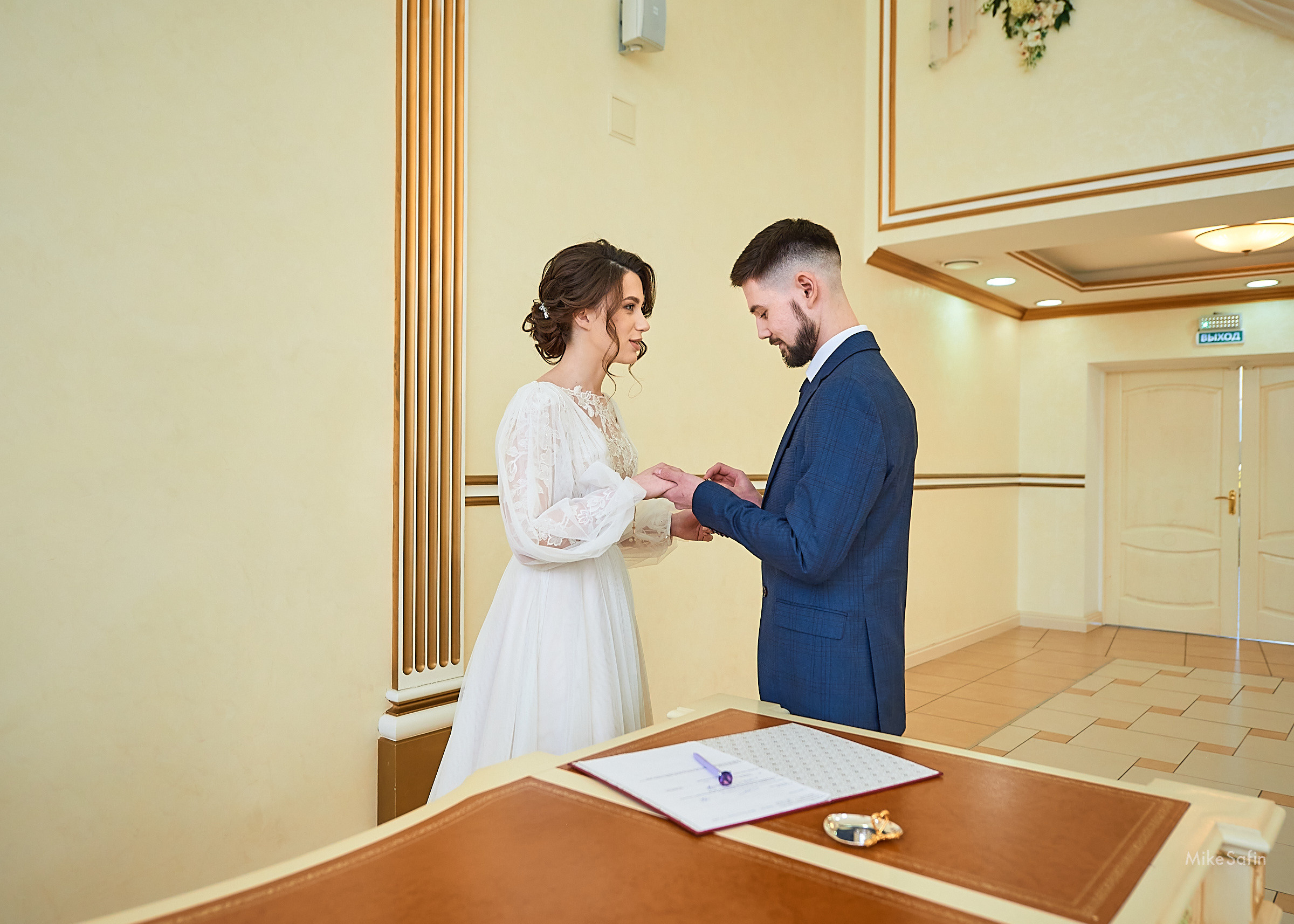 Сьёмка в загсе