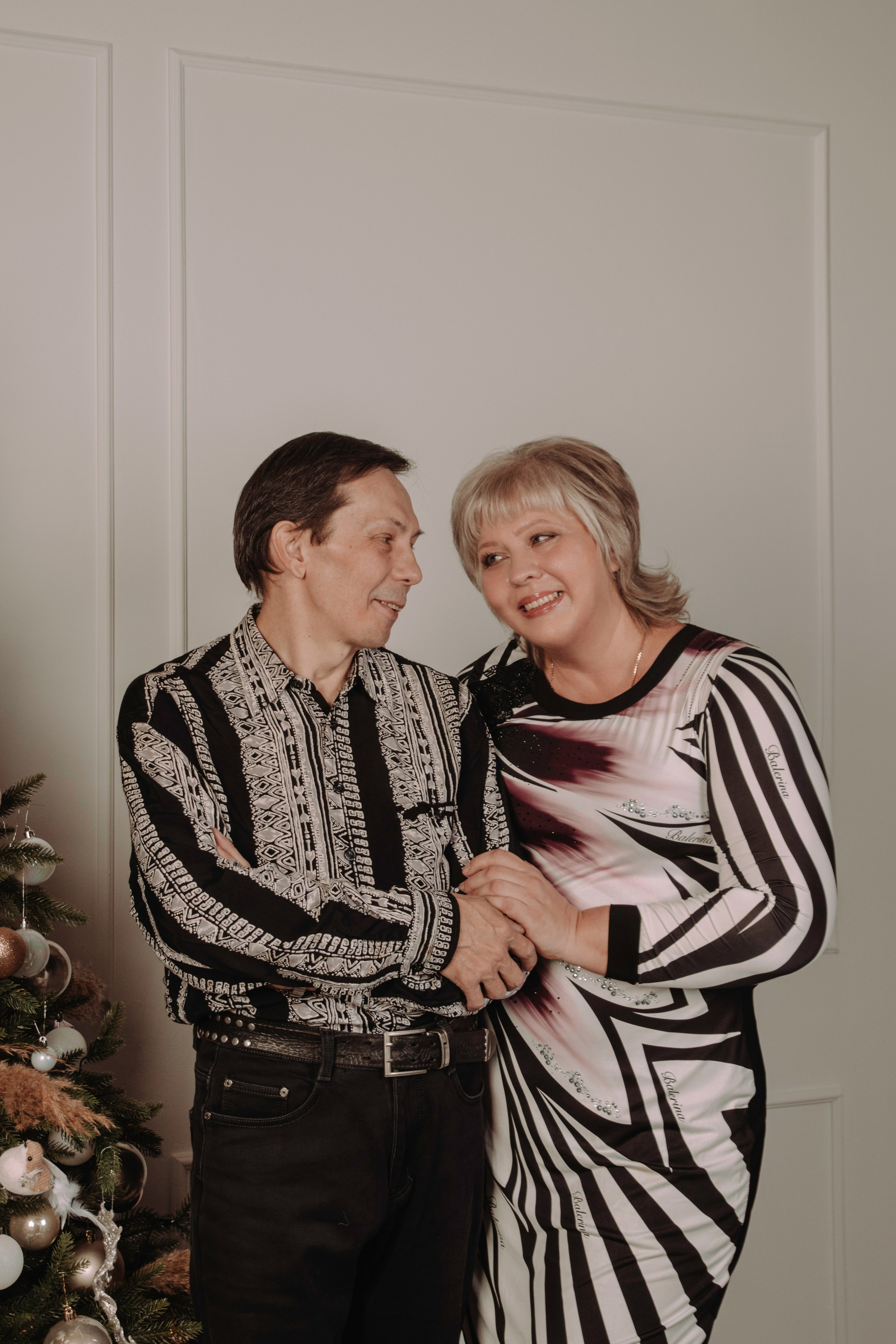 love-story мама с папой позы