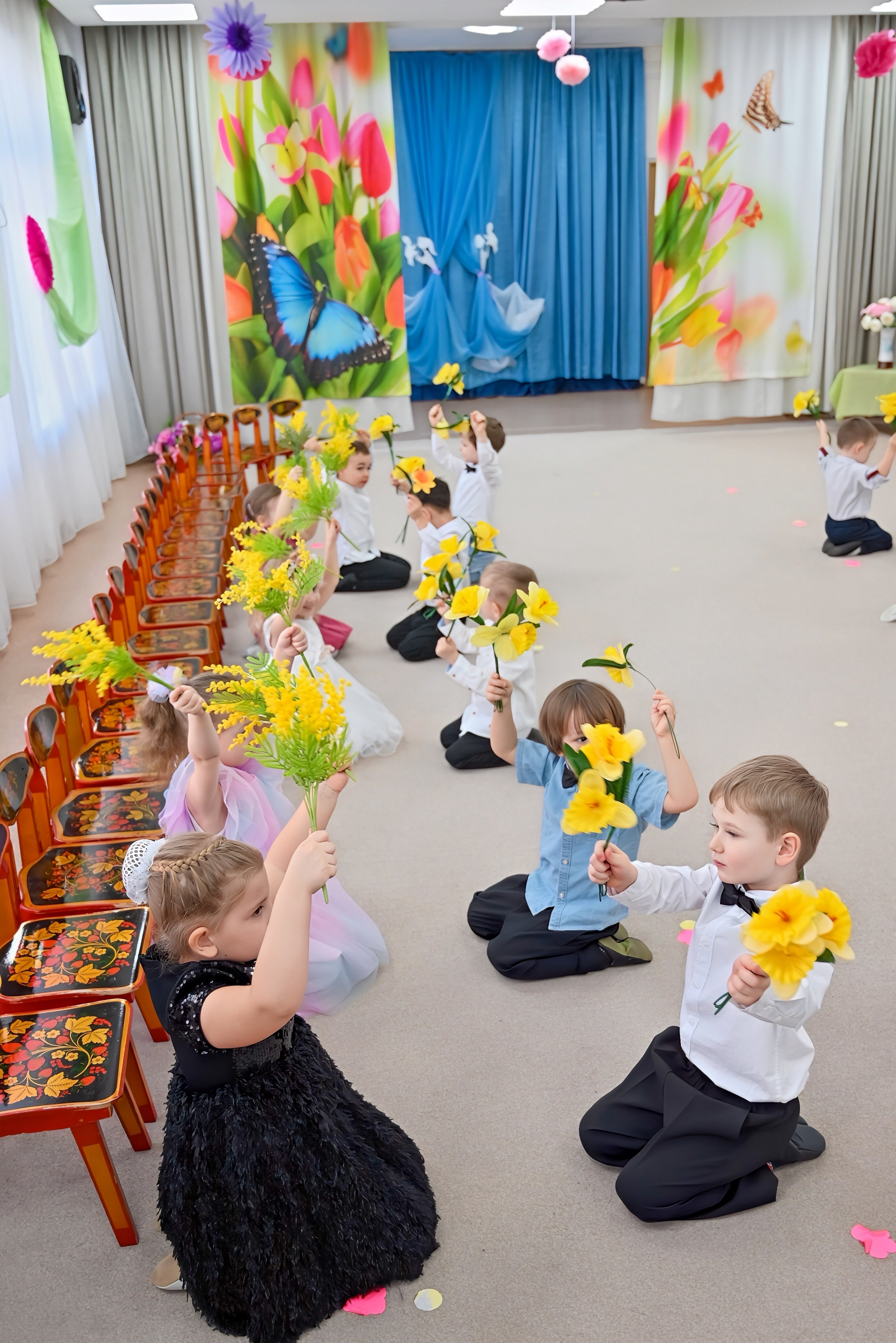 Праздник в группе «Дружная семейка». Семейный и детский фотограф Москва