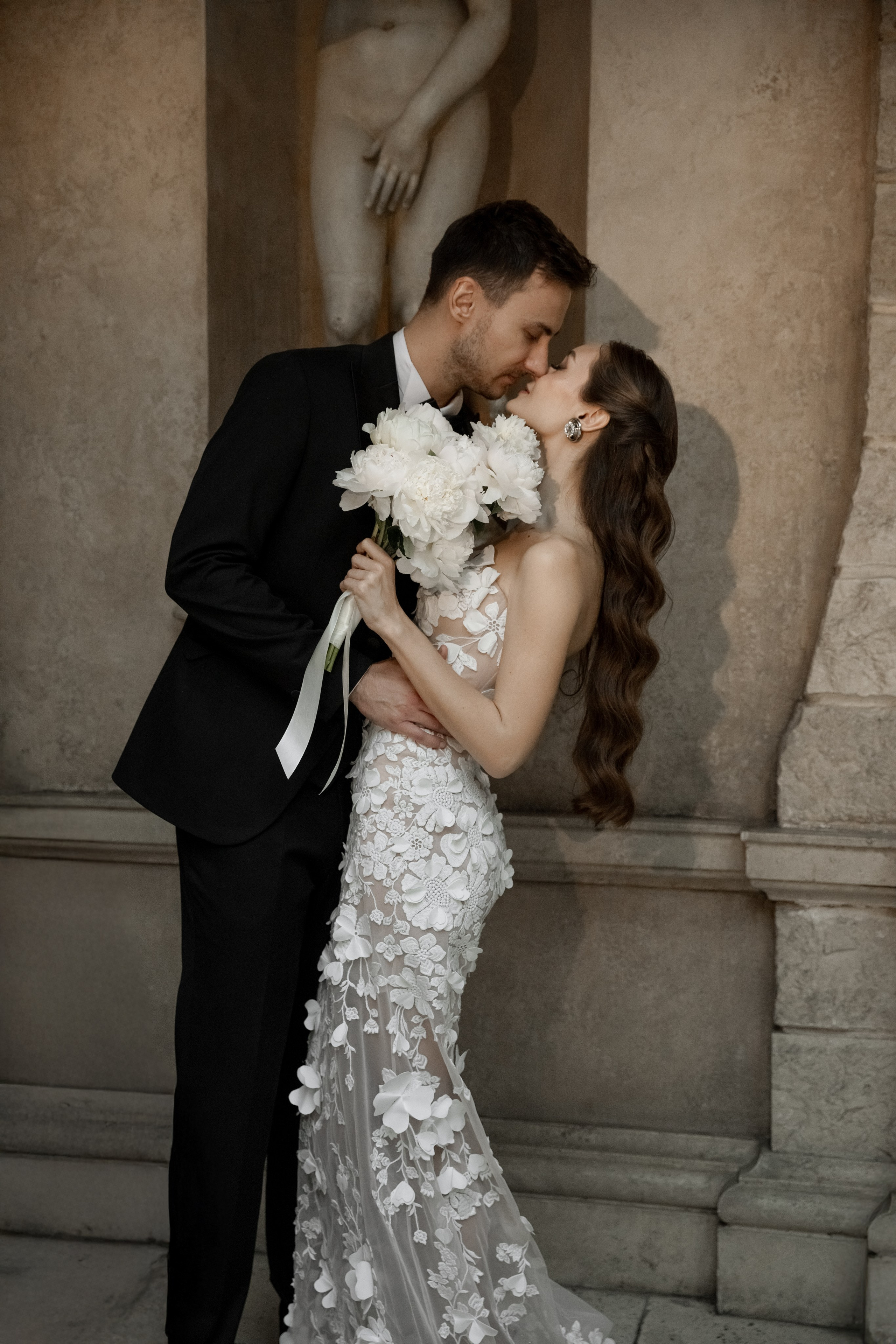 Стильная свадебная фотосессия Москва | Свадебный фотограф. Фотограф брендов и бизнеса в Москве Алексей Сентюрин