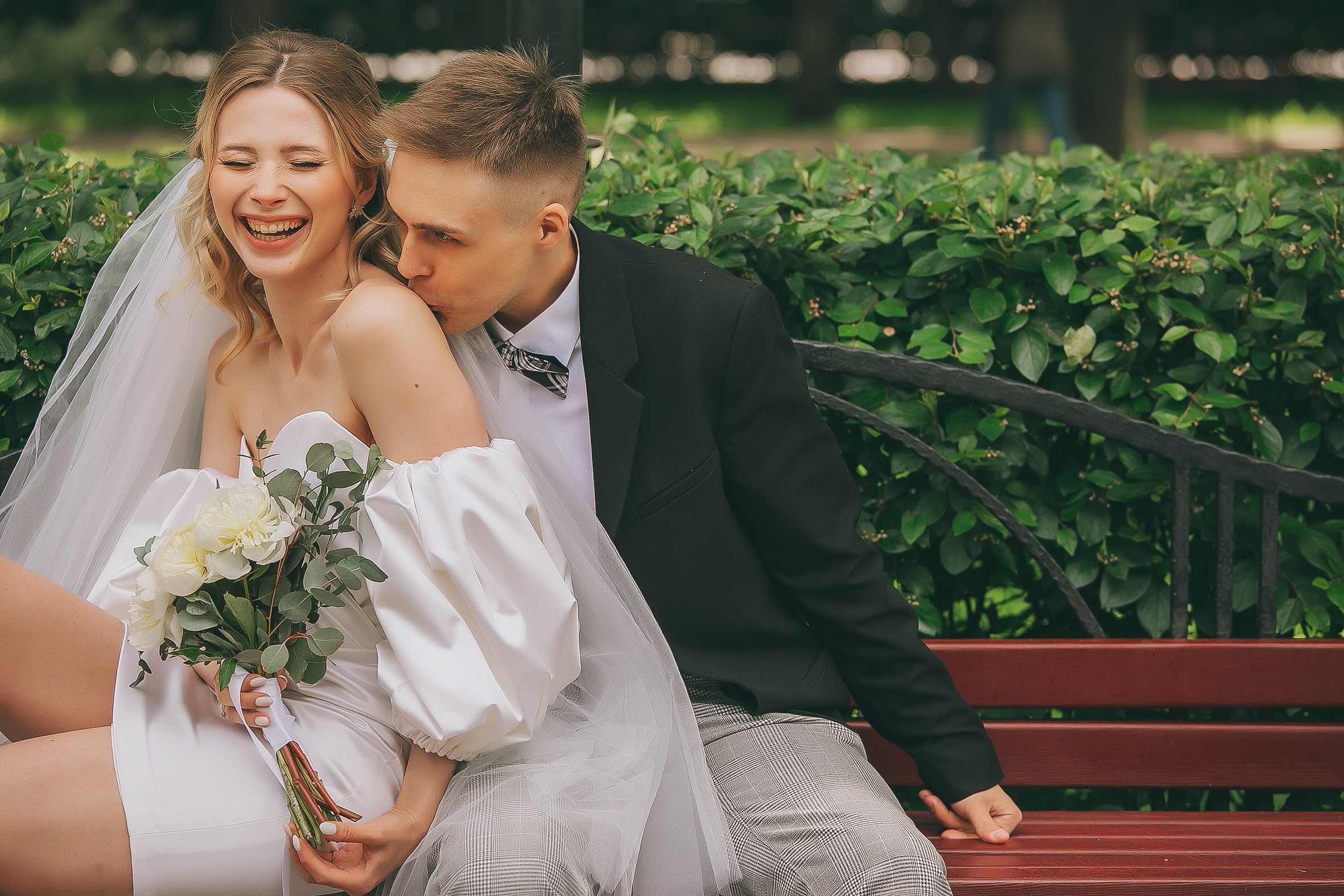 Свадебная фотосессия (ЗАГС Центрального района) фотограф Ольга Волкова. Свадебный, Семейный и Детский фотограф в Воронеже Ольга Волкова