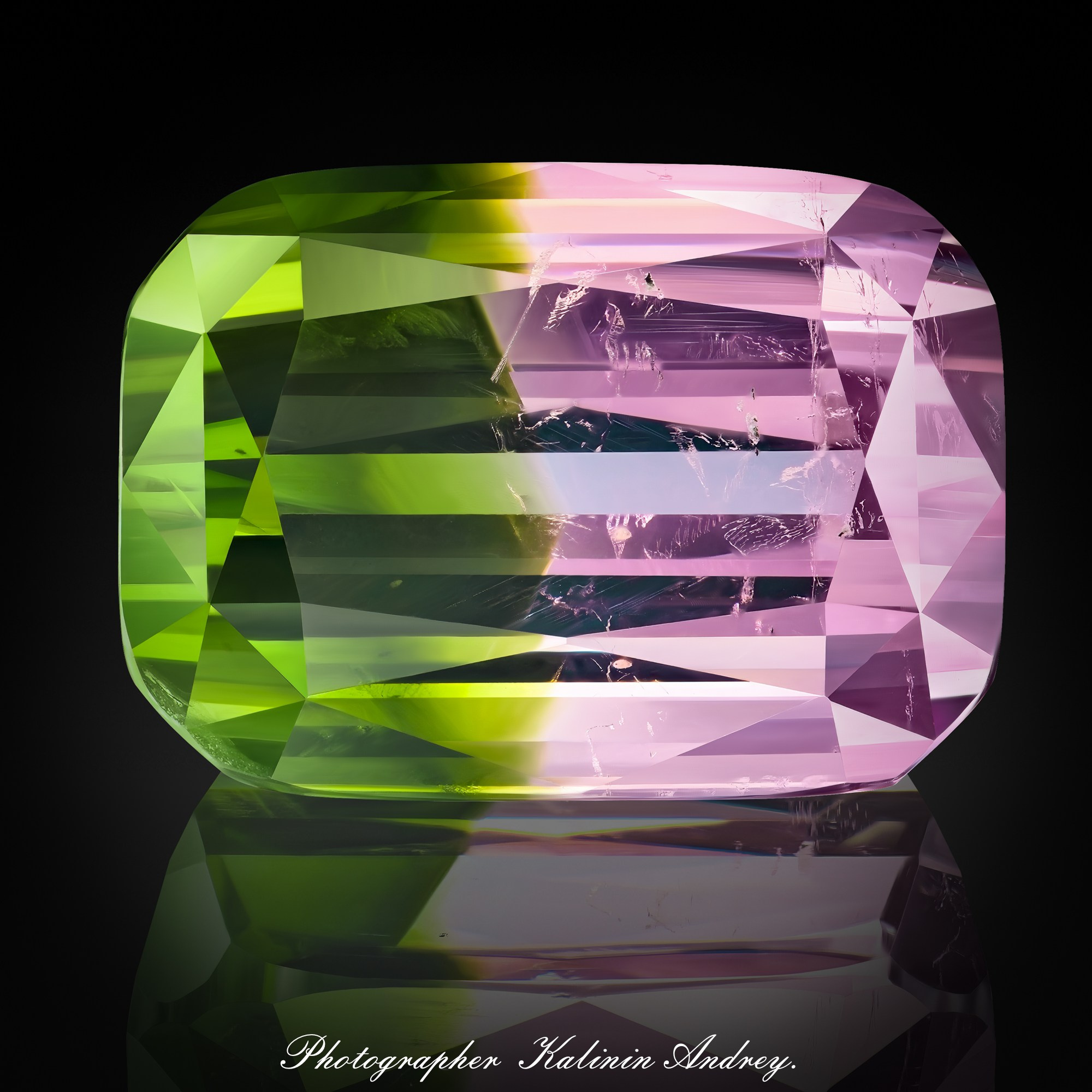 Профессиональная уникальная рекламная фотосъёмка драгоценных в Москве  тел +7 966-003-13-07. Высококачественная профессиональная рекламная фотосъёмка ювелирных украшений, драгоценных камней в Москве. Обучение, консультация