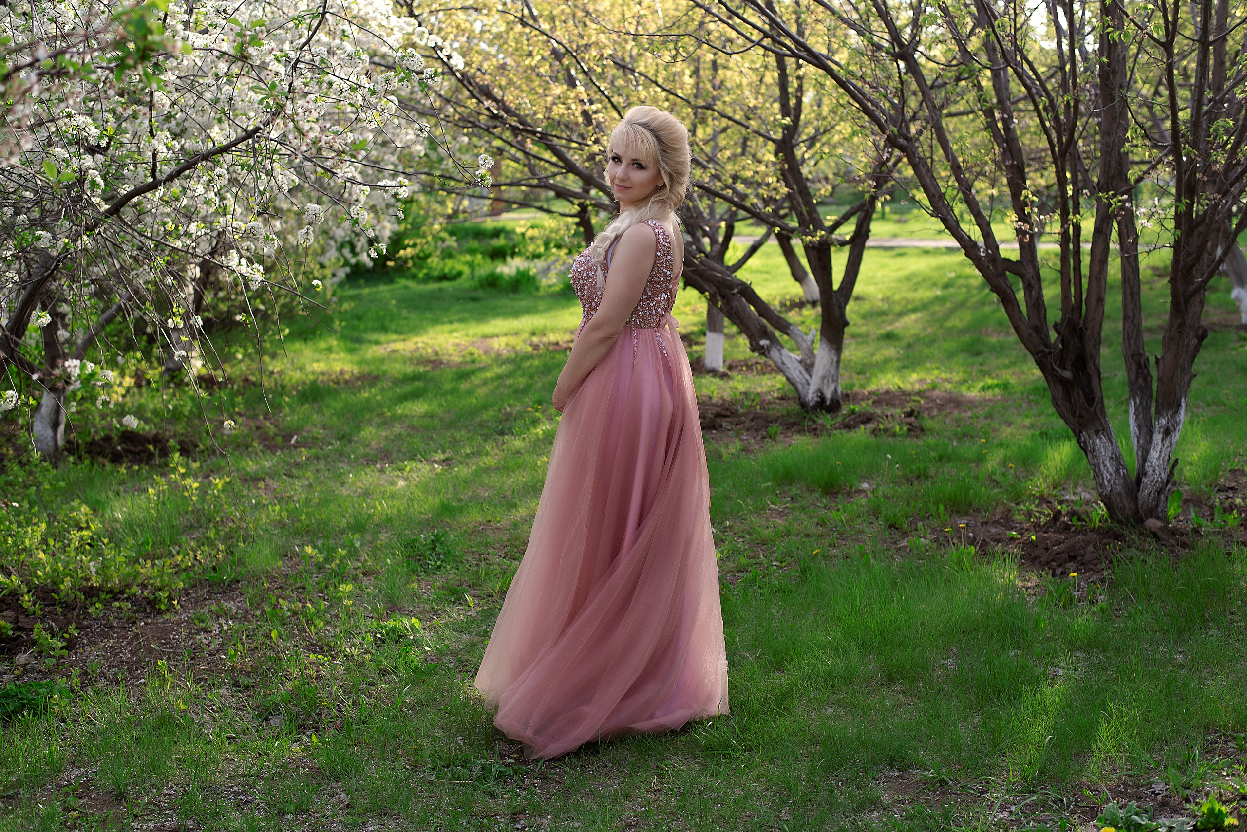 ФОТОПРОЕК — ЦВЕТУЩИЙ САД. Доброго времени суток! Меня зовут Куличкова Юлия — я фотограф Ваших эм