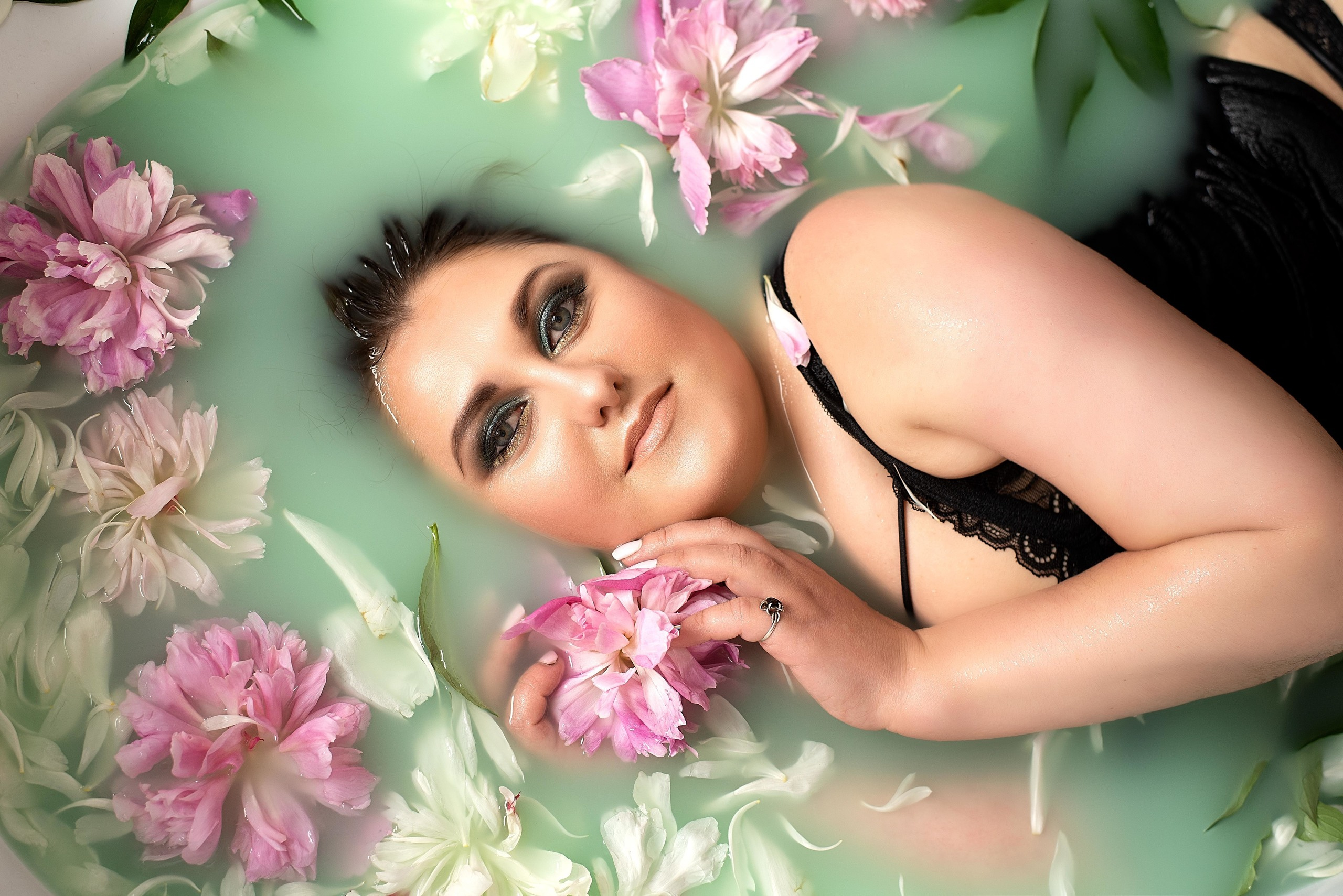 ФОТОПРОЕКТ — FLOWER BATH. Доброго времени суток! Меня зовут Куличкова Юлия — я фотограф Ваших эм