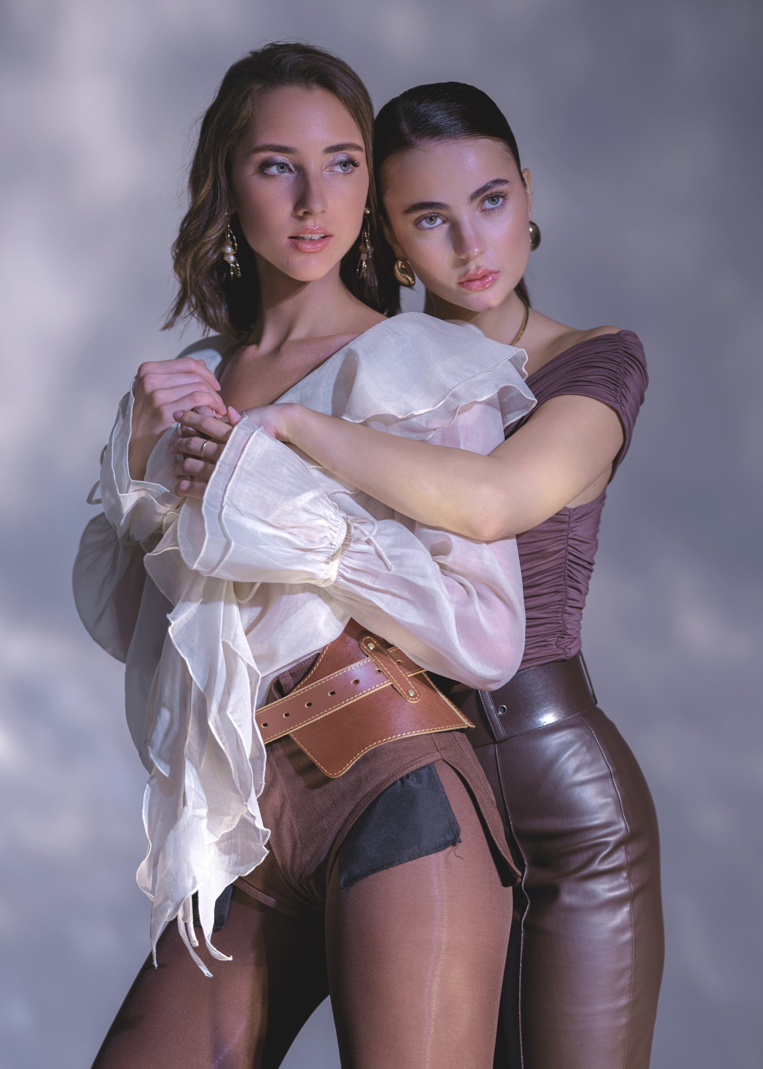 Я  фотограф. Работаю в городе Москва,