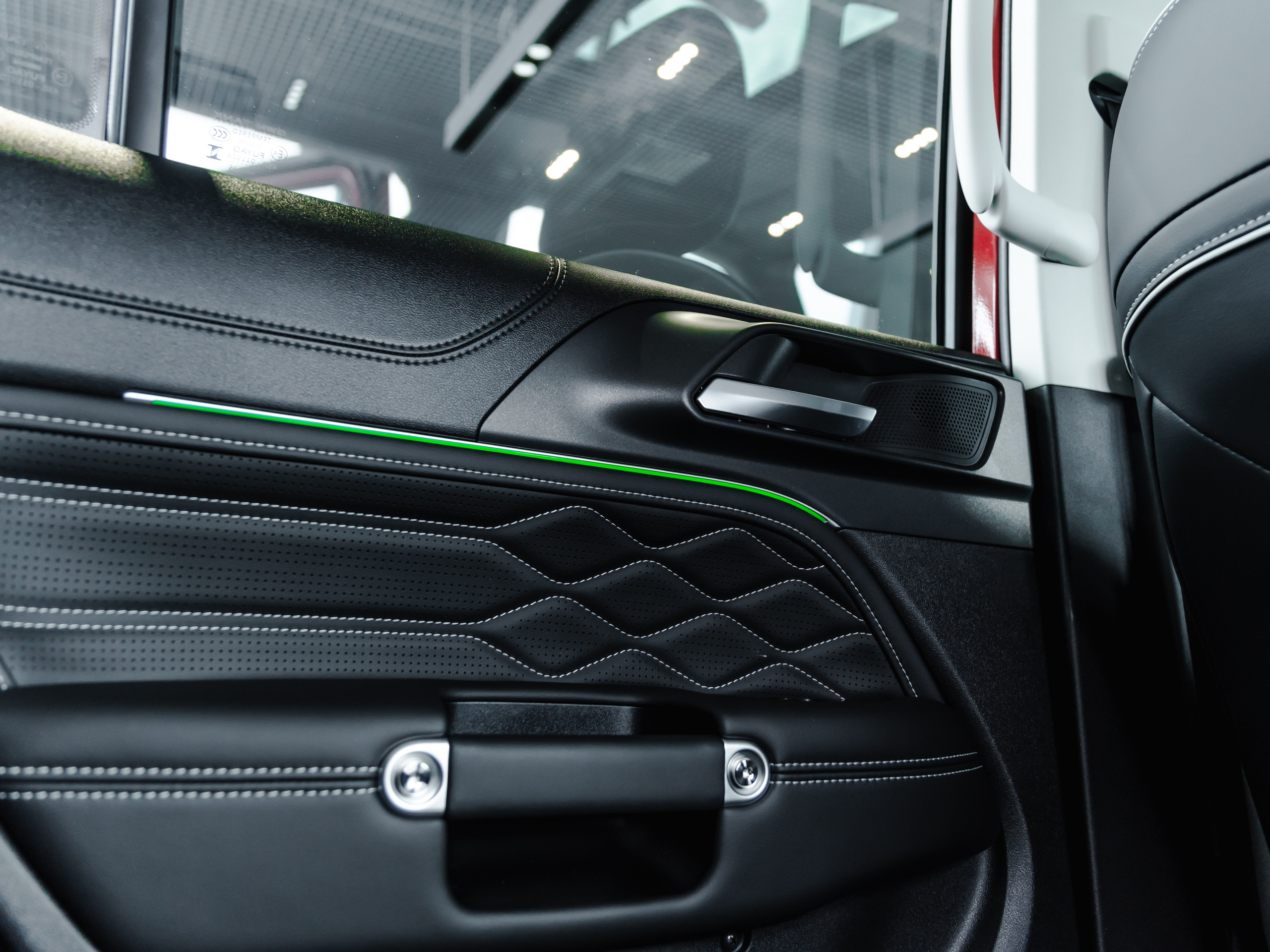 TANK 300 IAT. Opasnophoto