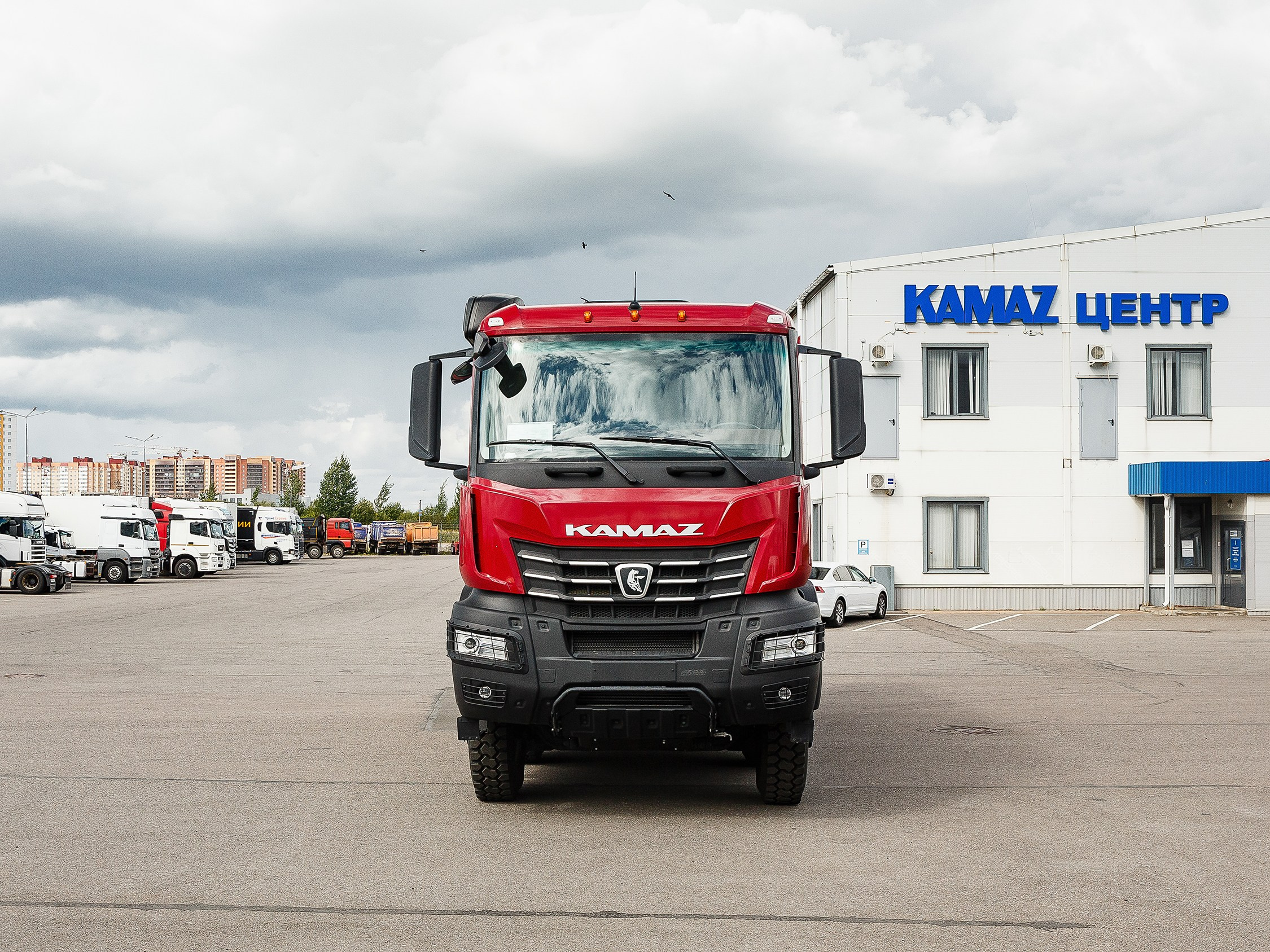 Автомобильный фотограф в СПб. Репортажная фотосъёмка в Санкт-Петербурге. Фотограф на мероприятие: выставки, презентации, автогонки. Фото для сайта, отчётов и публикации в сми. Профессиональный фотограф Сергей Пушкин. Промышленная фотосъёмка. Автопром. Фотосъёмка авто и спецтехники. Профессиональные фото большегрузов.