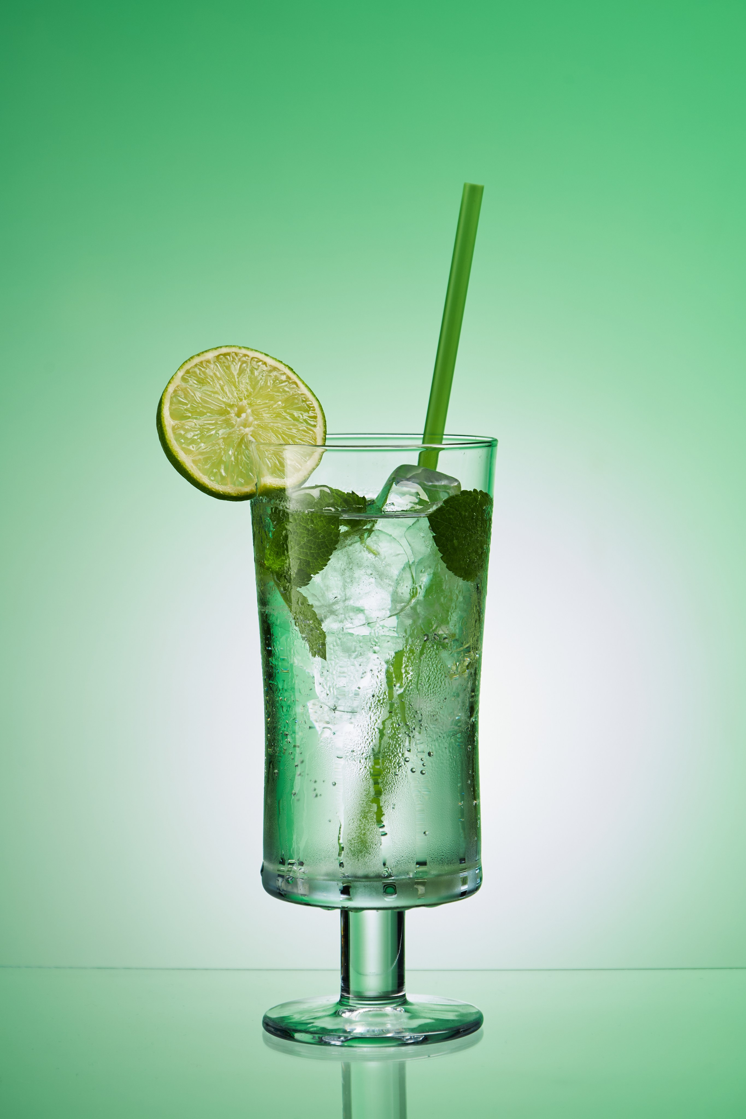 Рекламные съёмки. Рекламный фотограф в Санкт-Петербурге Петр Дорошенко