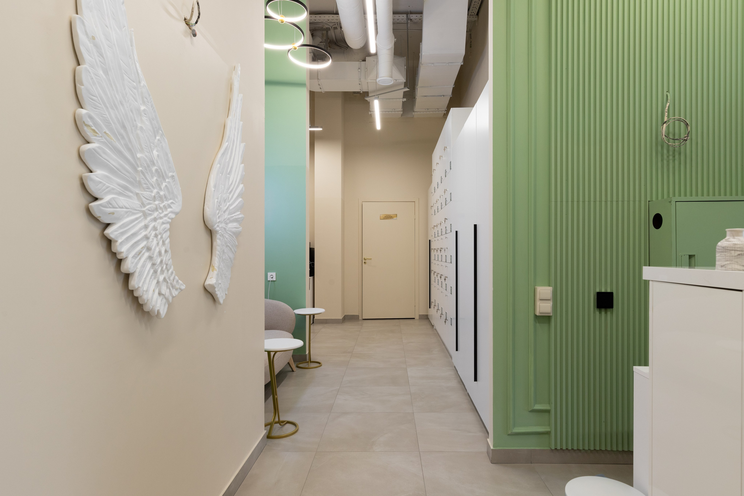 Бьюти-коворкинг на Парнасе. Интерьерный фотограф в Санкт-Петербурге Ксения Сорокина