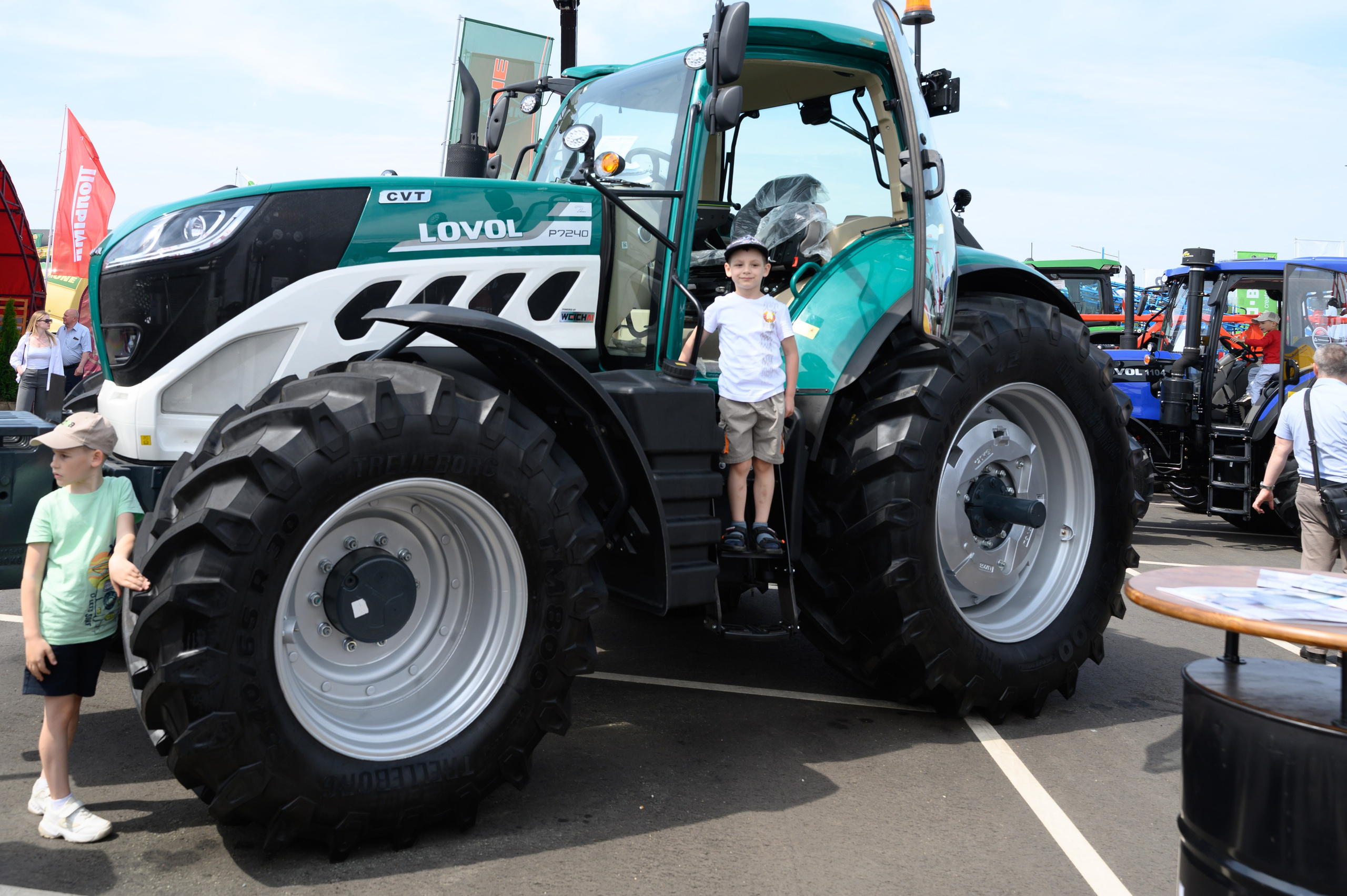Агровыставка. Фотоуслуги, услуги фотографа, фотографирование важных событий