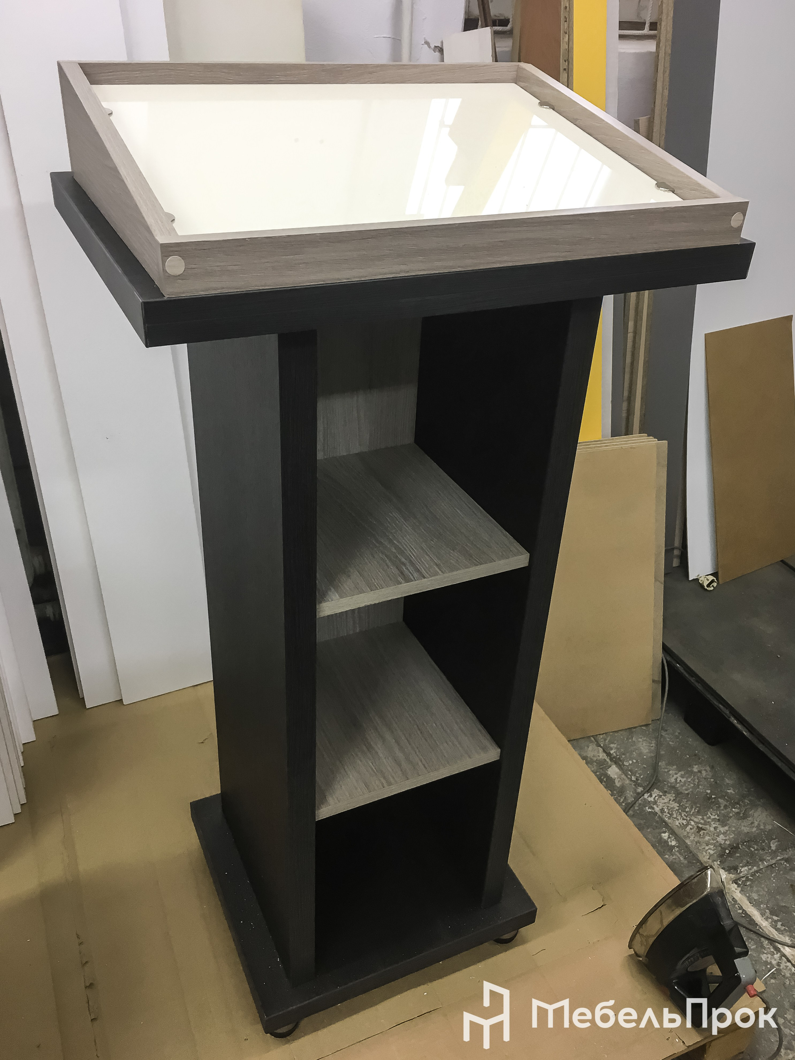 Мебель для торговых объектов. Главная