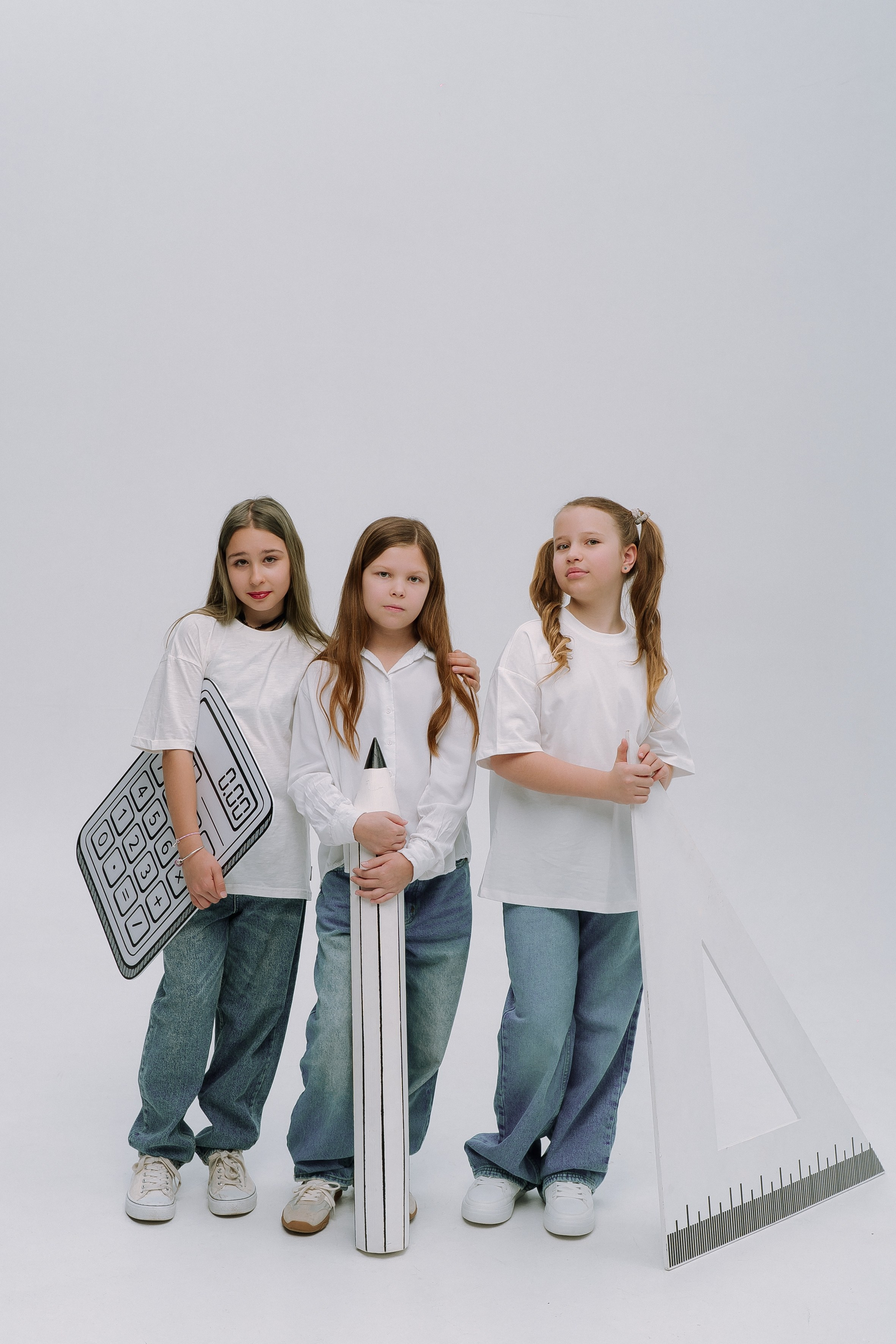 Студии монохромный декор. Выпускные альбомы Натальи Бутко: Новороссийск, Анапа, Геленджик