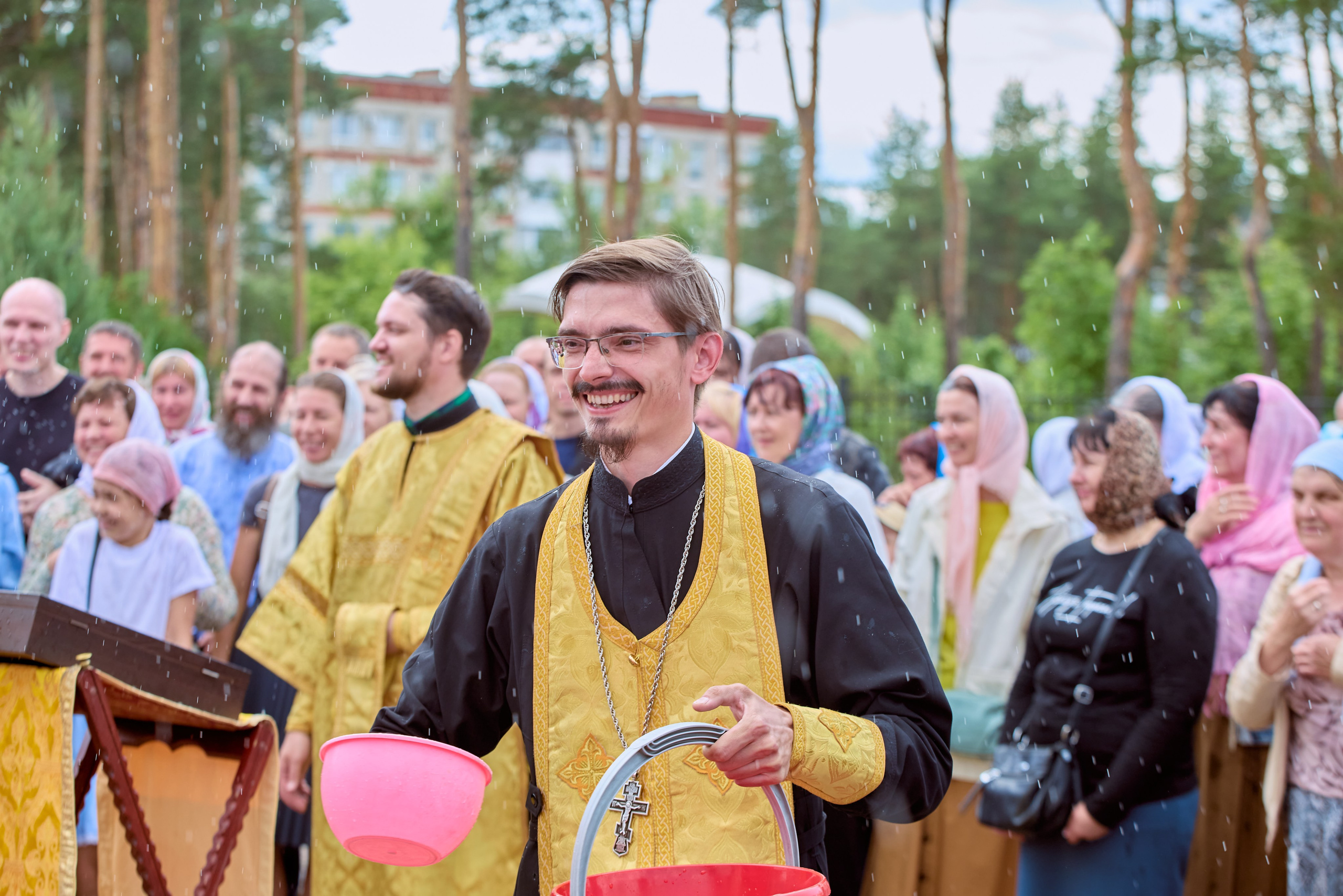 Фотографии портретов Крестного хода в Дзержинске