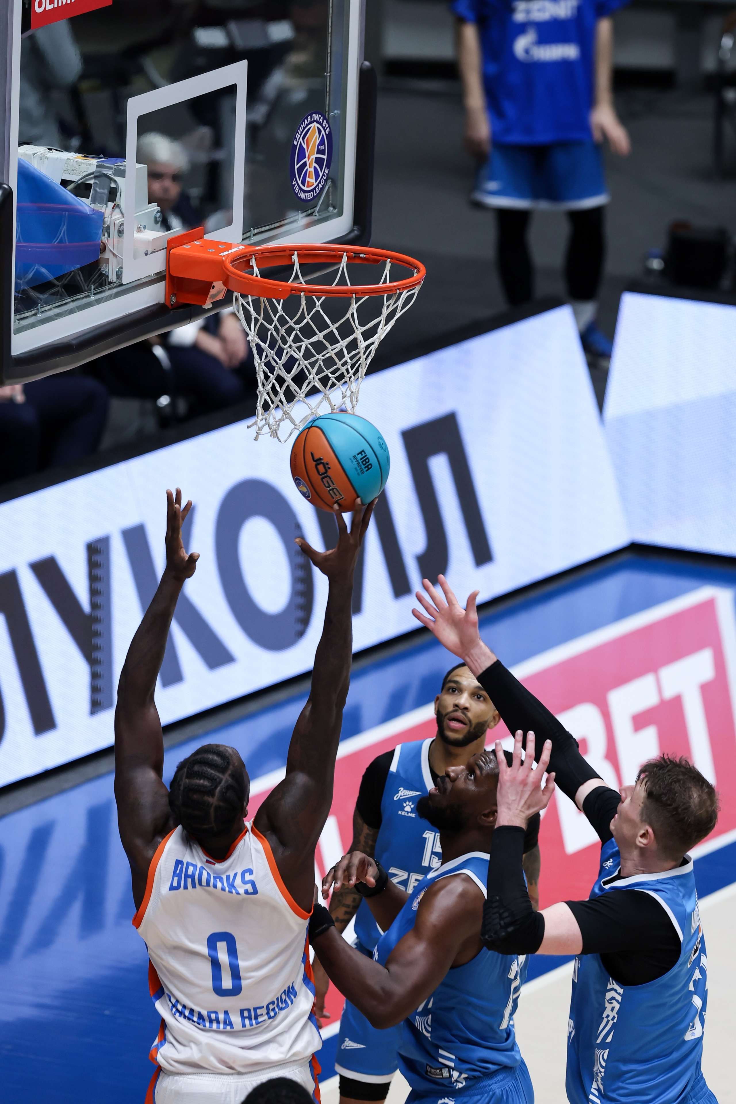 БК Зенит — БК Самара 30.10.2024. Спортивный и репортажный фотограф Антон Тереханов