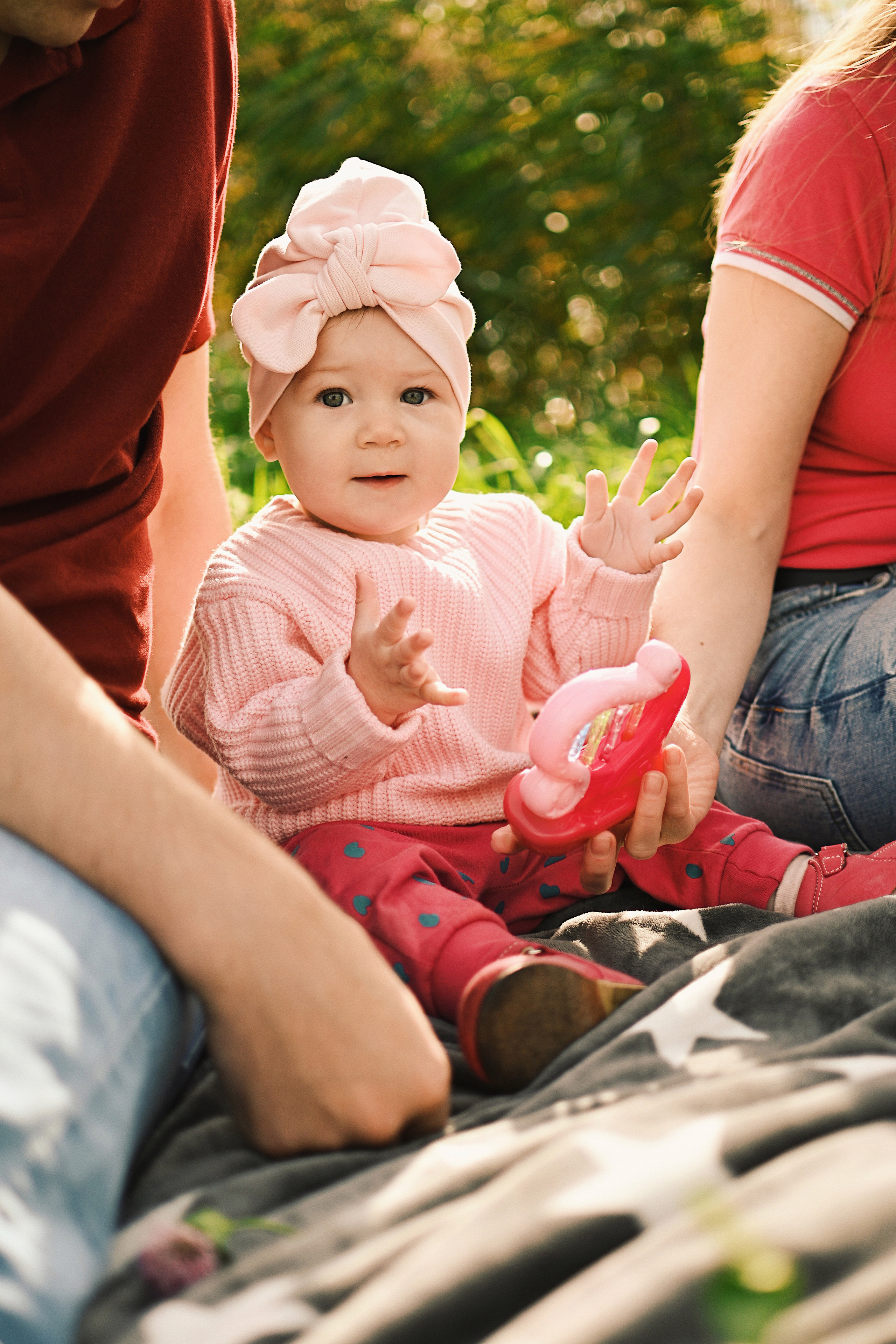 Семейная фотосессия на улице. Семейный и свадебный фотограф в Санкт-Петербурге Гришин Юрий