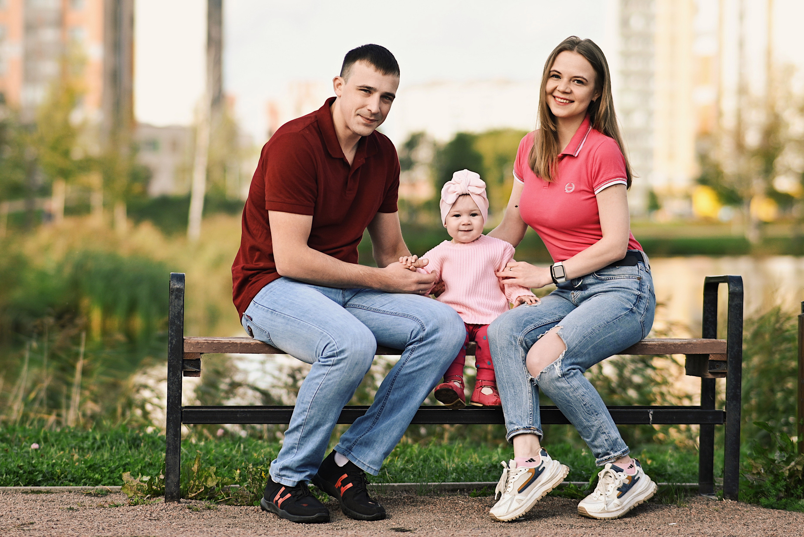 Семейная фотосессия на улице. Семейный и свадебный фотограф в Санкт-Петербурге Гришин Юрий