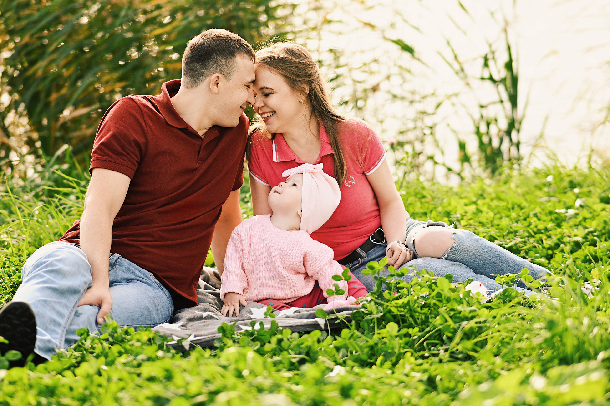 Семейная фотосессия на улице. Семейный и свадебный фотограф в Санкт-Петербурге Гришин Юрий