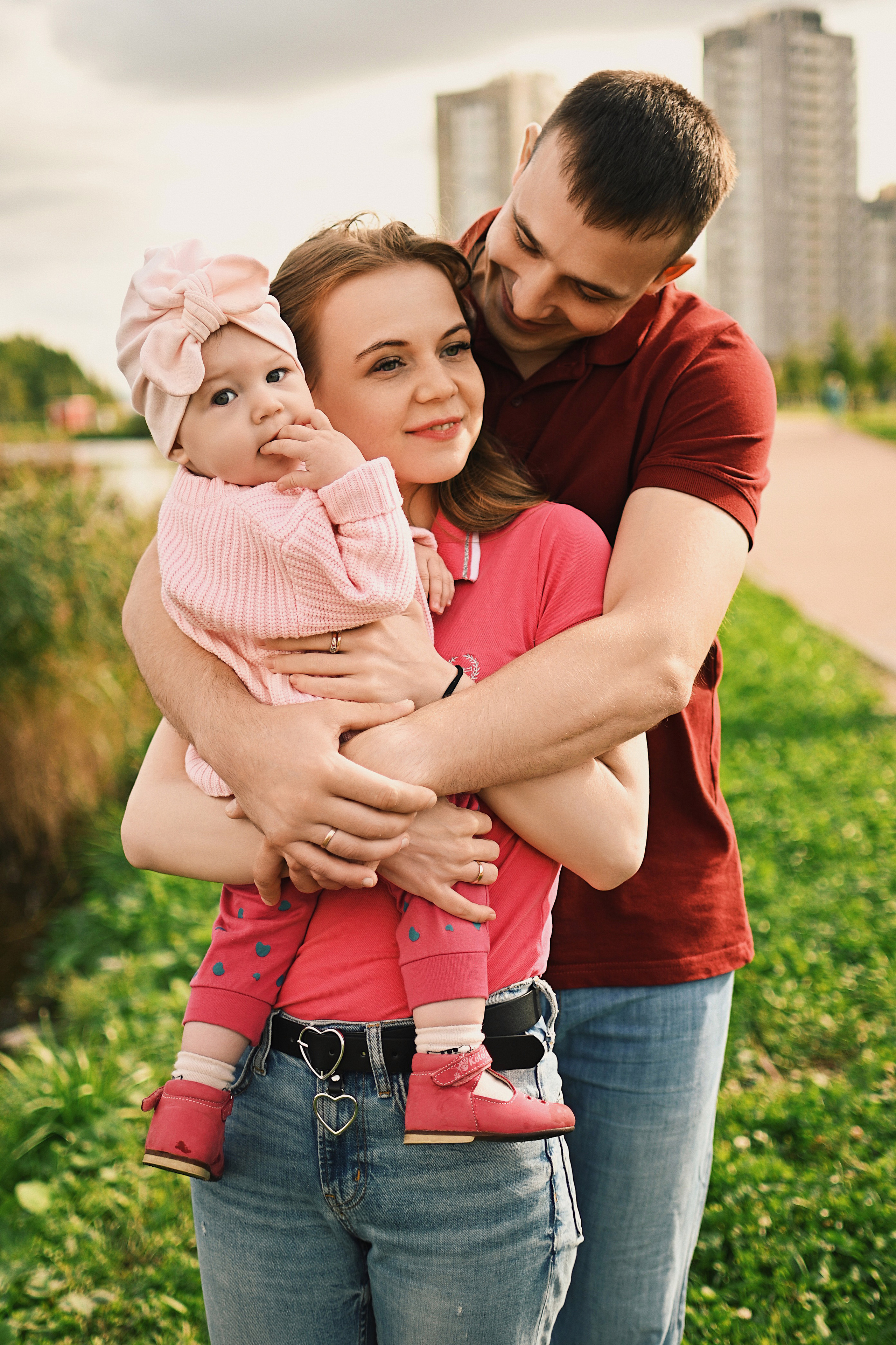 Семейная фотосессия на улице. Семейный и свадебный фотограф в Санкт-Петербурге Гришин Юрий
