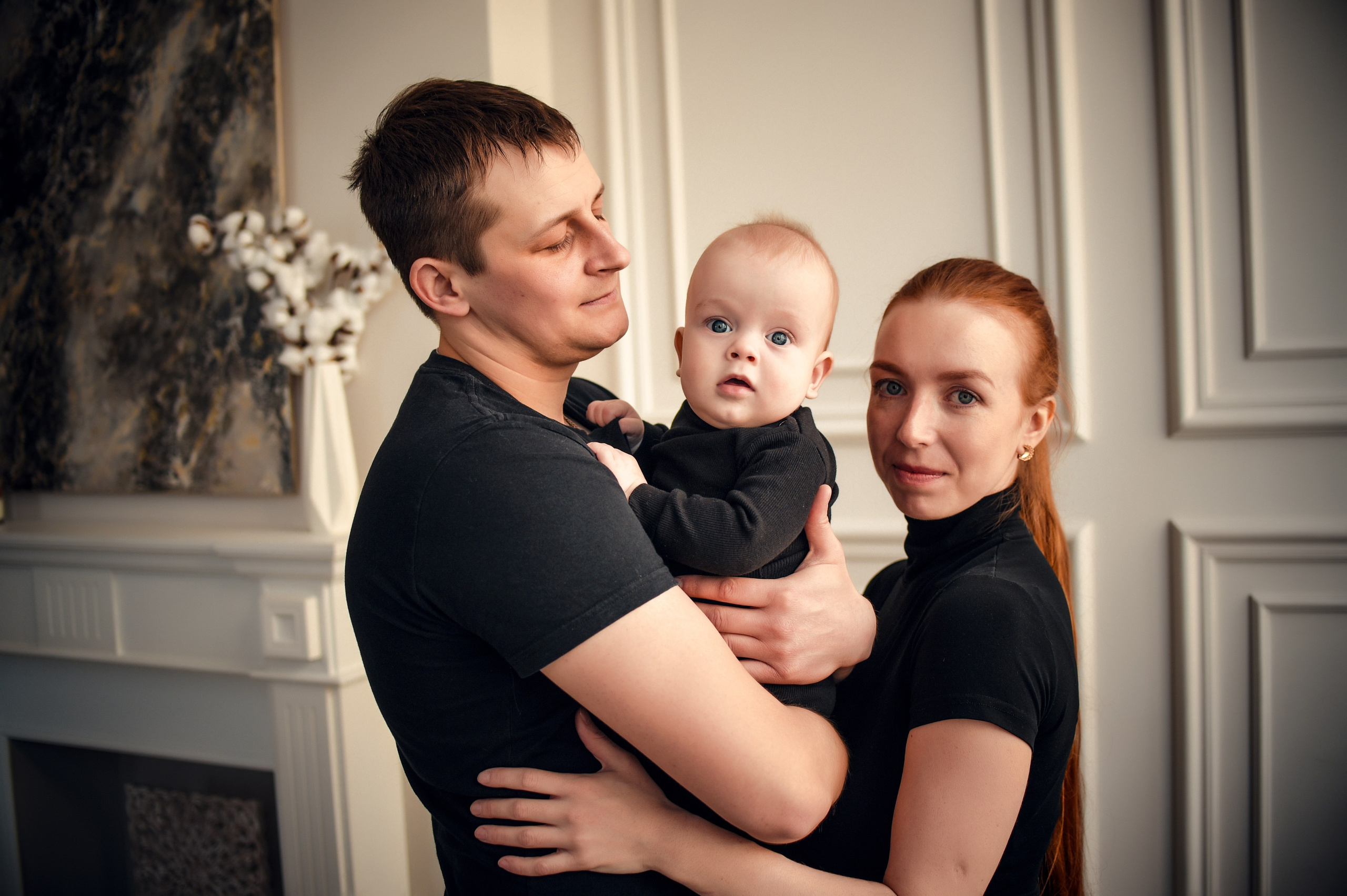 Семейная студийная фотосессия 3. Свадебный, семейный, детский, контент фотограф в Омске Максим Ильин