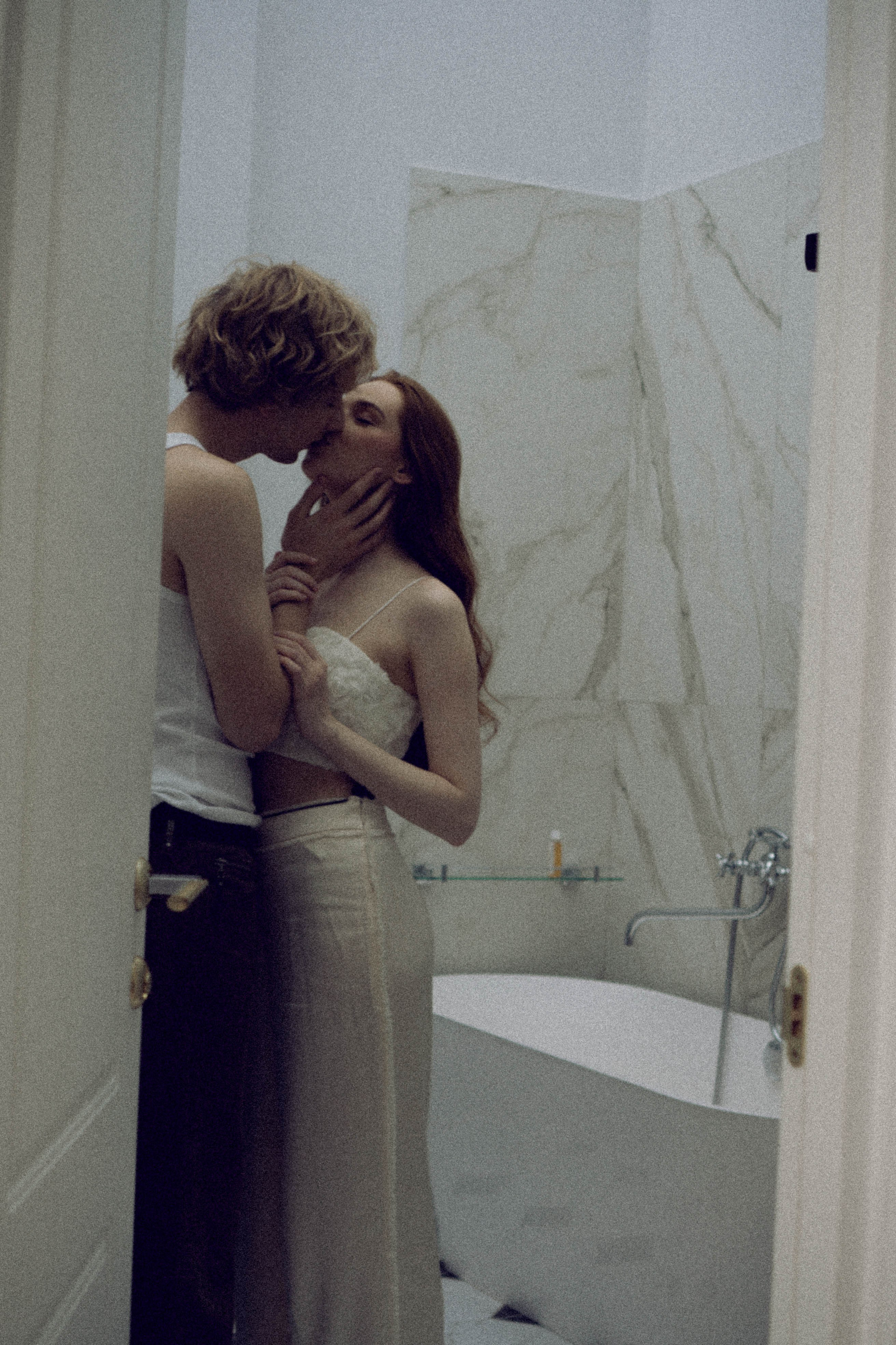 СВАДЕБНАЯ СЬЕМКА В ОТЕЛЕ. СБОРЫ ЖЕНИХА И НЕВЕСТЫ И ТАКЖЕ ТОР И ПОДГОТОВКА К ПРОГУЛКЕ. Профессиональный фотограф, Санкт-Петербург — Виктория Богомолова