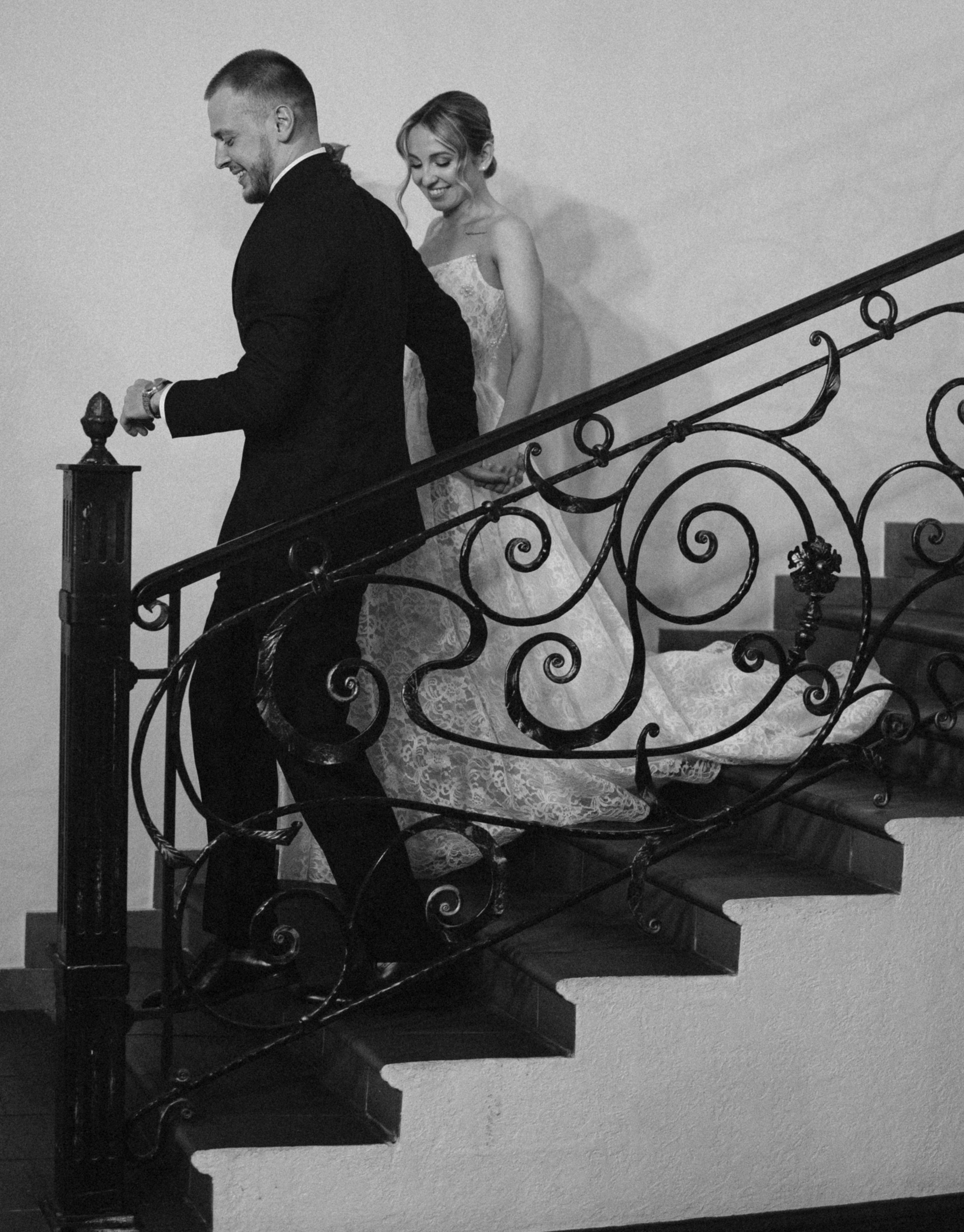 От любви есть только одно средство: любить ещё больше