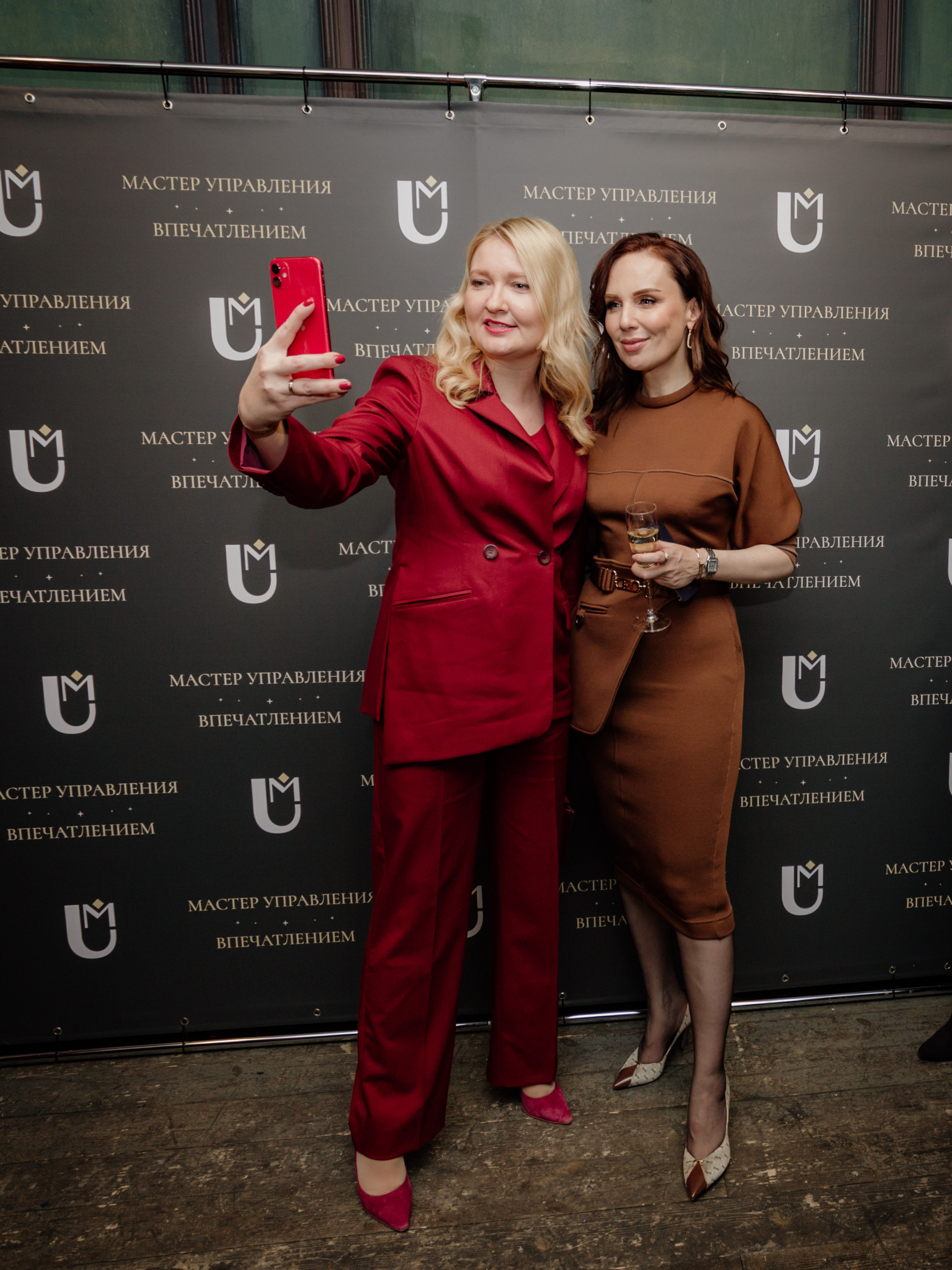 Выпускной Код Публичности. Деловая и Бизнес съемка в  Москве Инесса Грушко