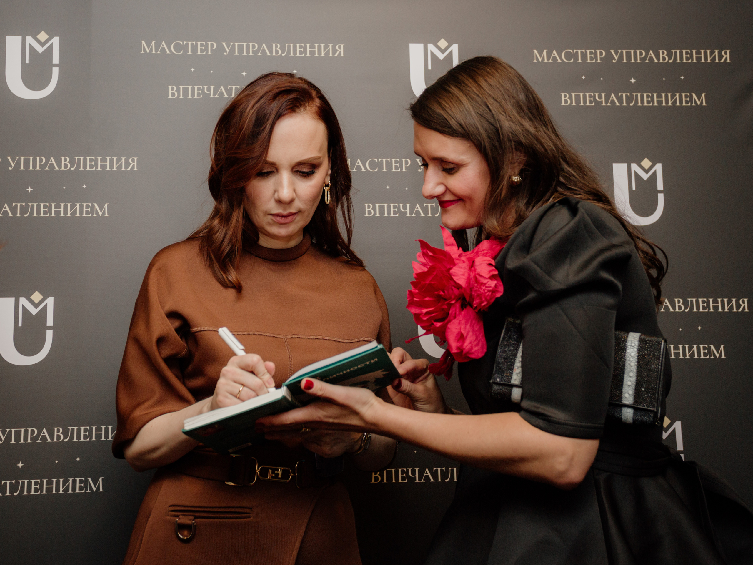 Выпускной Код Публичности. Деловая и Бизнес съемка в  Москве Инесса Грушко