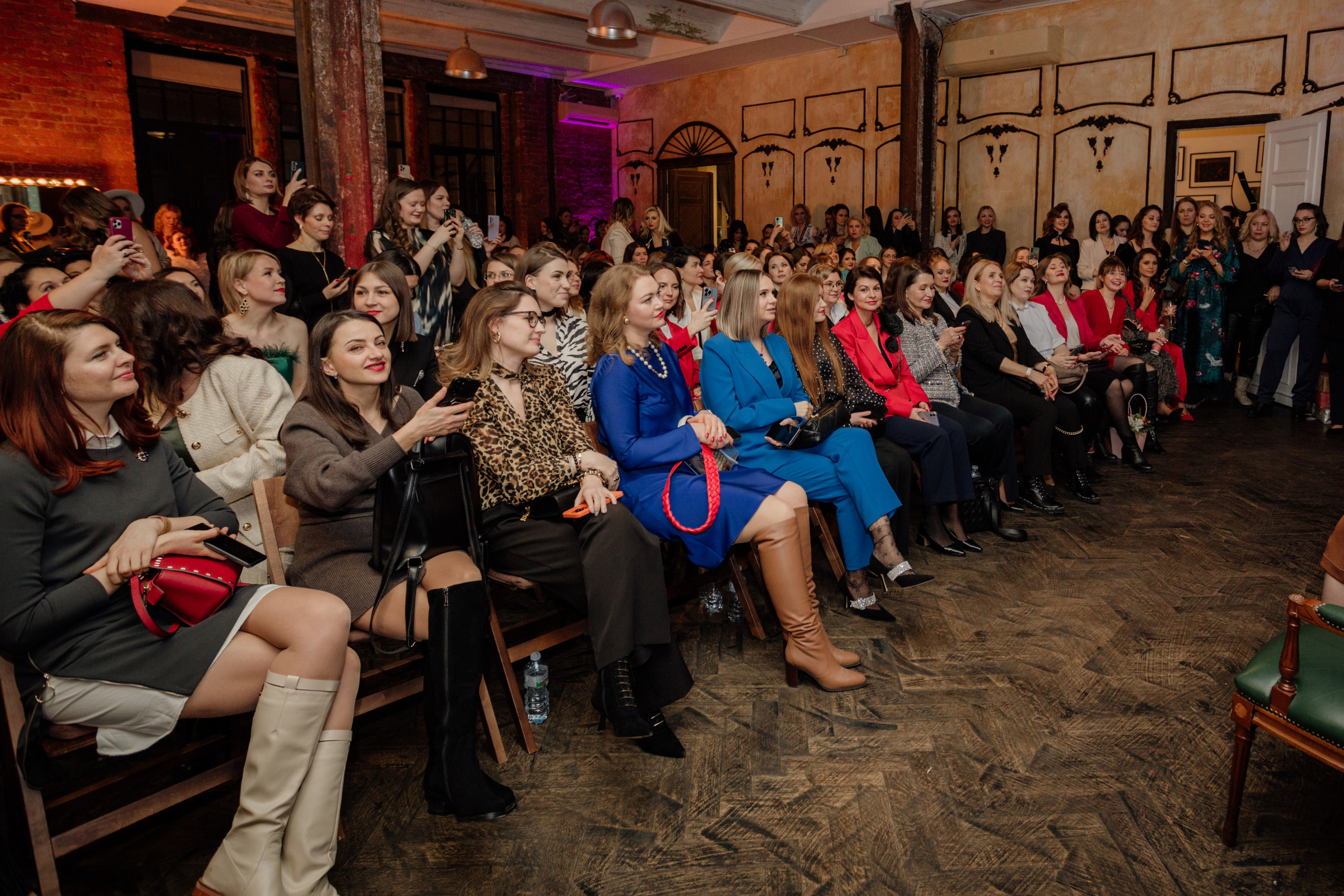 Выпускной Код Публичности. Деловая и Бизнес съемка в  Москве Инесса Грушко