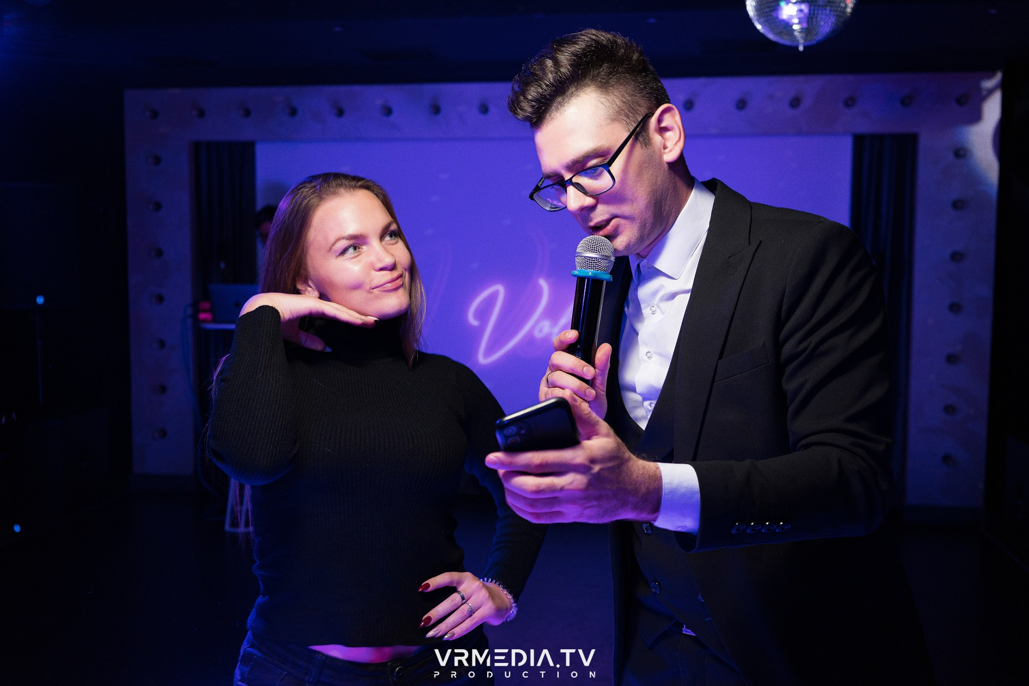 Dance в караоке-баре «Volna»