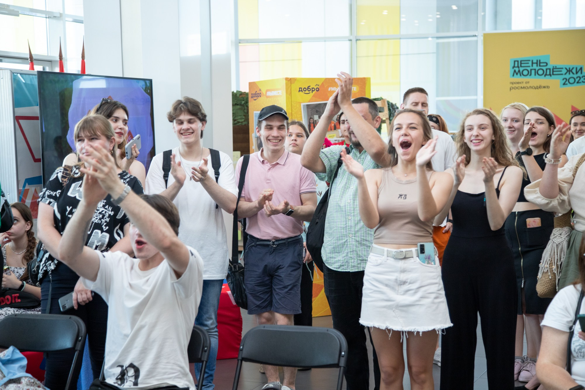 Краевой День молодёжи в Краснодаре 2023. Репортажный, промышленный и маркетплейс-фотограф Дмитрий Чернат