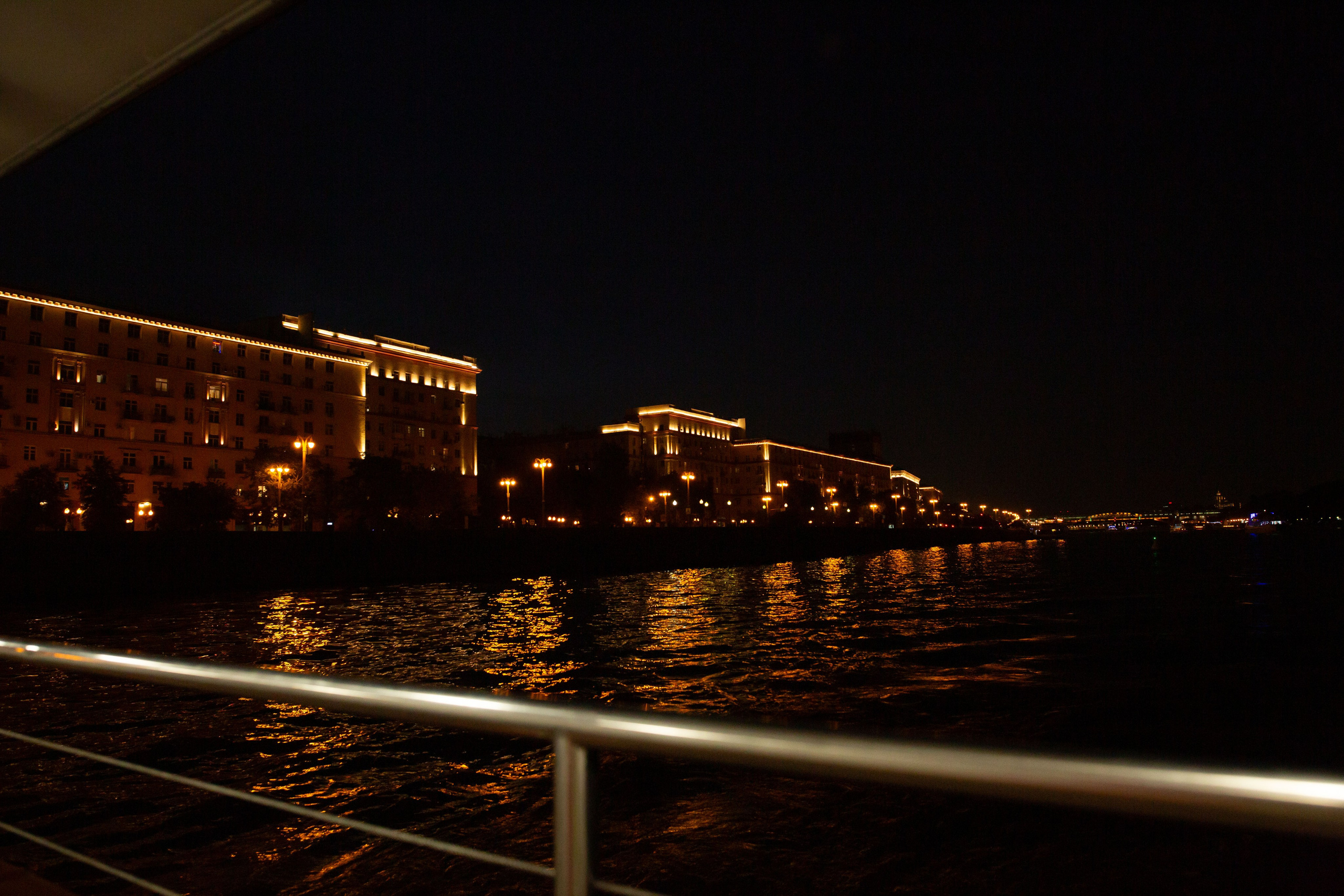 Dubai Vibes Intourist Cruise Party. Семейный и детский фотограф Анна Петракова