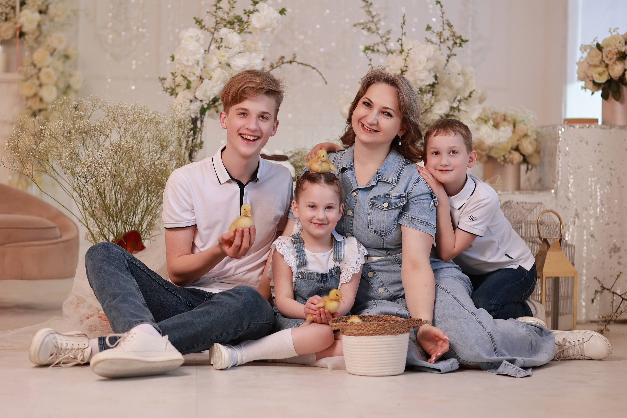 «Светлая Пасха» с утятами. Детский семейный фотограф Краснодар