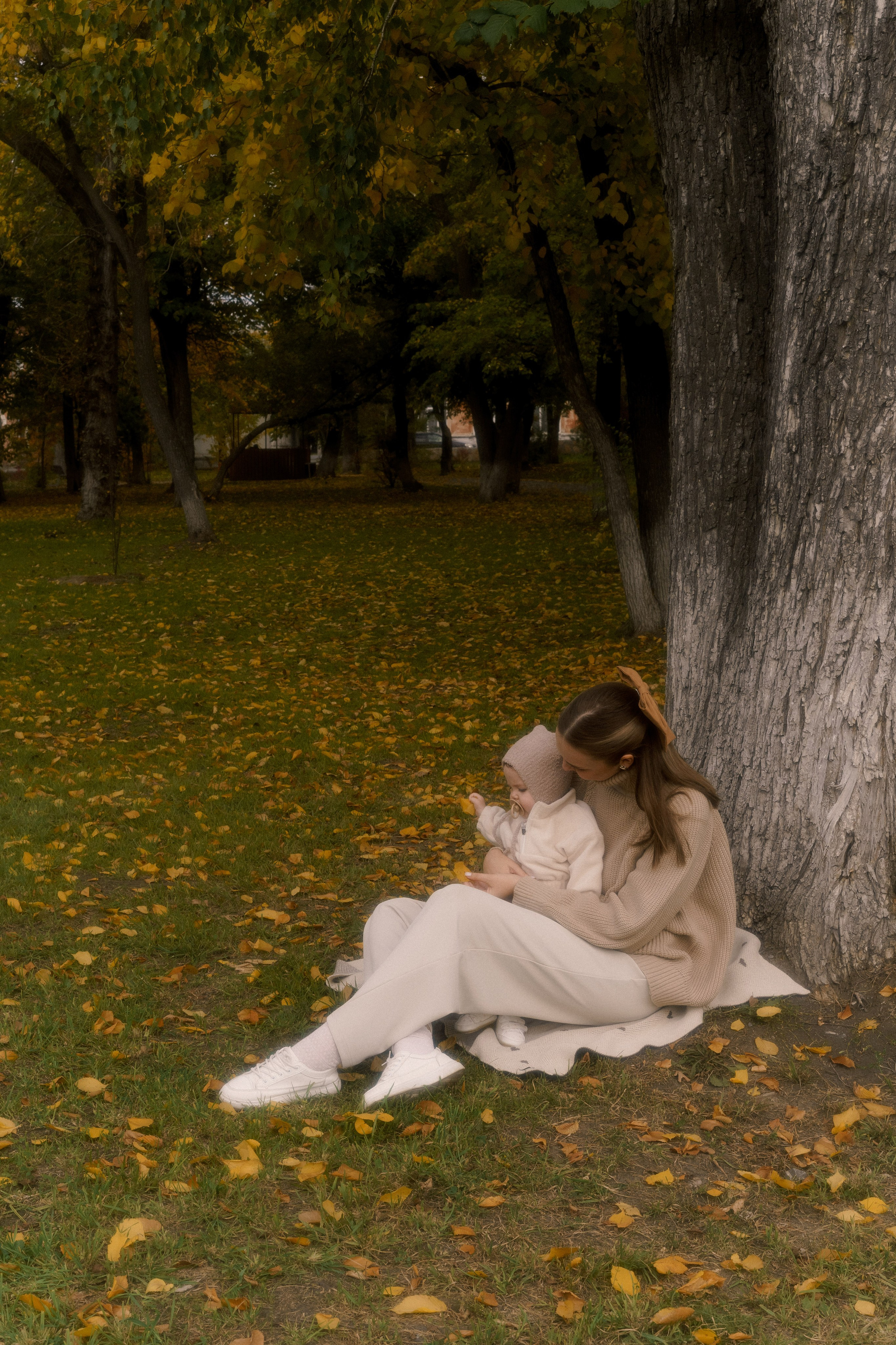 Твоя первая осень. Моменты и истории о вас настоящих