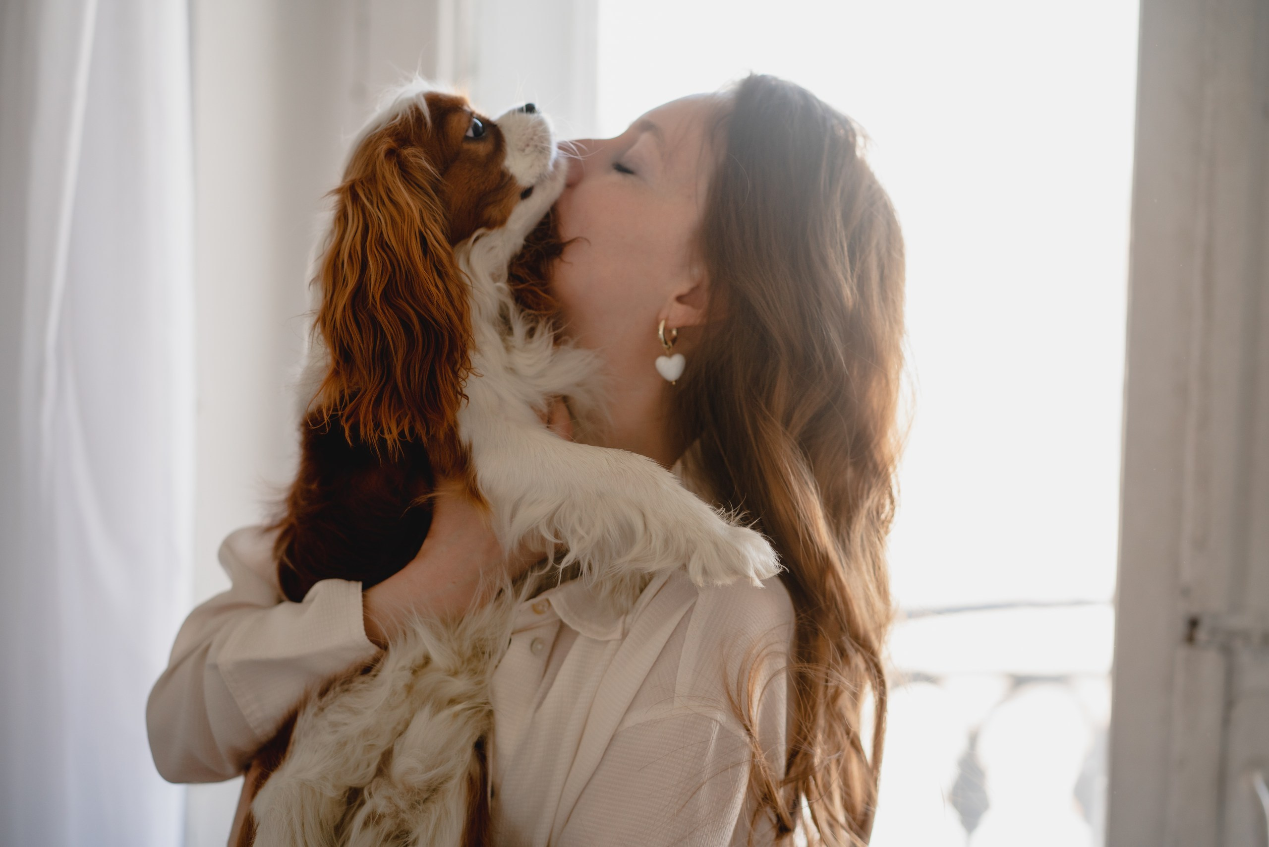 Юля и Сережа в винтажной квартире. Семейный фотограф в Москве Лилия Лебедева