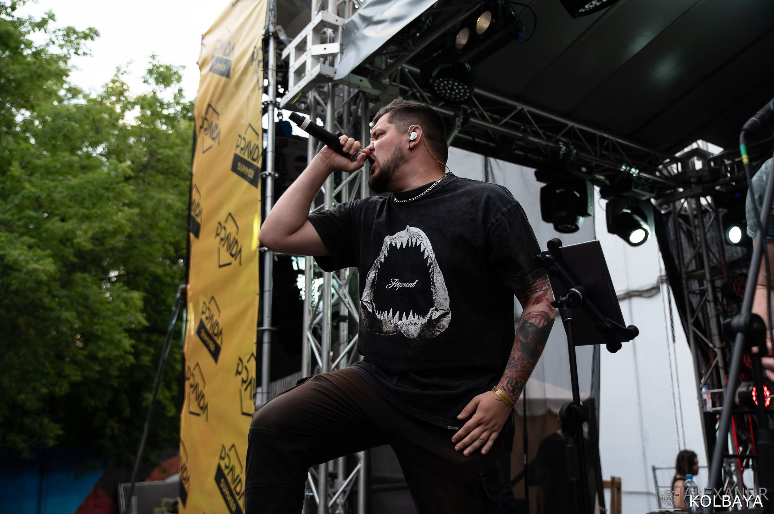 Фоторепортаж с мэшап концерта группы Черный Обелиск 4 июля 2024 года. Концертный и театральный репортажный фотограф в Москве Александр Колбая