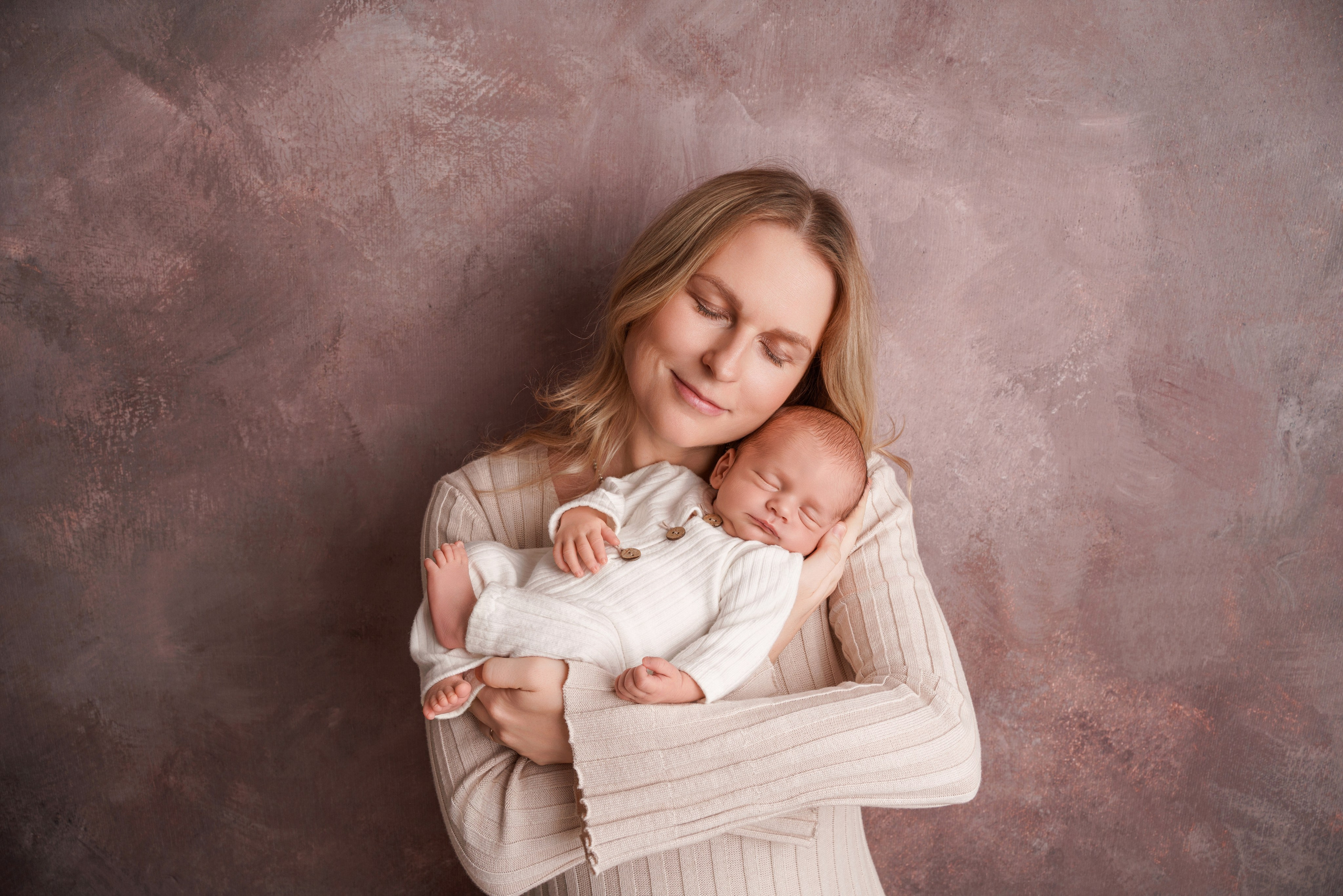 Семейные фотосессии с новорожденными | Трогательные кадры малышей и их близких в Москве и МО. Фотосессия новорожденных в Москве и Московской области | Профессиональный фотограф newborn — Татьяна Иванова