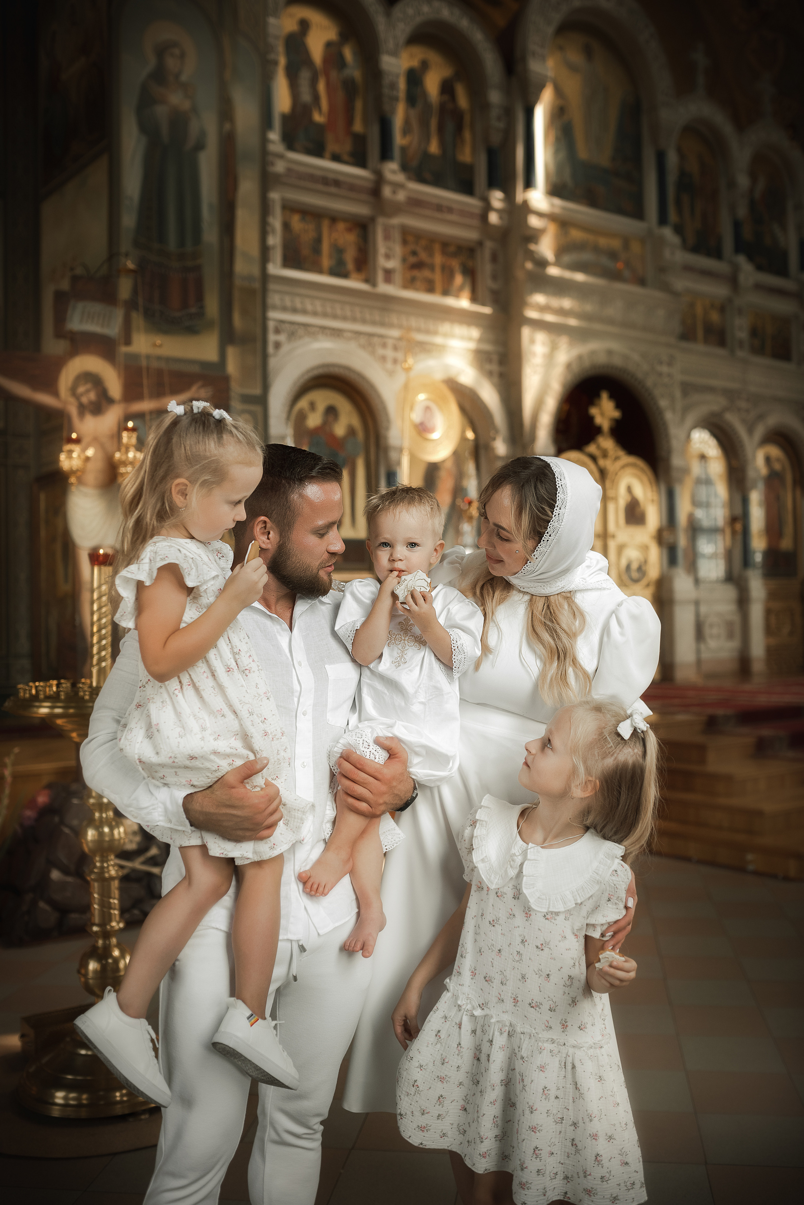 Таинство Крещения. Профессиональный семейный и церковный фотограф в Ростове-на-Дону