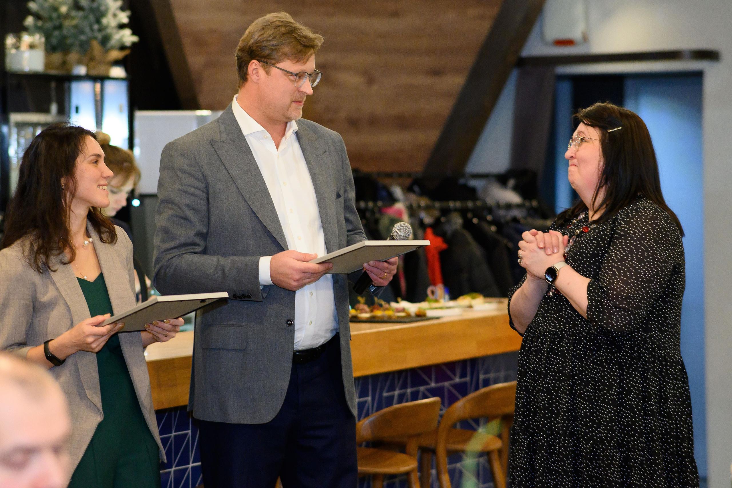 Фотосъемка новогоднего корпоратива. Семейный и свадебный фотограф в Санкт-Петербурге Гришин Юрий