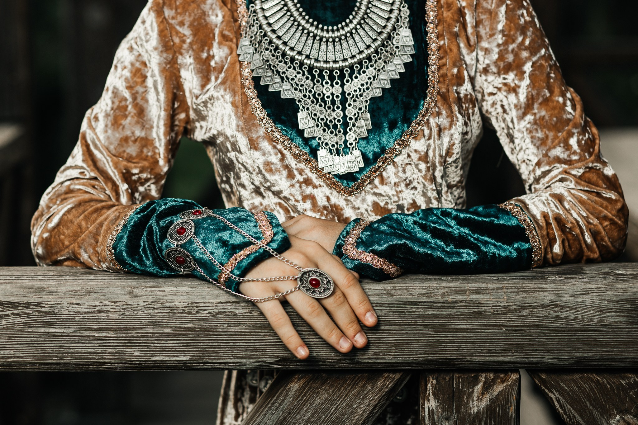 Современный взгляд на армянский костюм. Семейный и свадебный фотограф Ростове-на-Дону