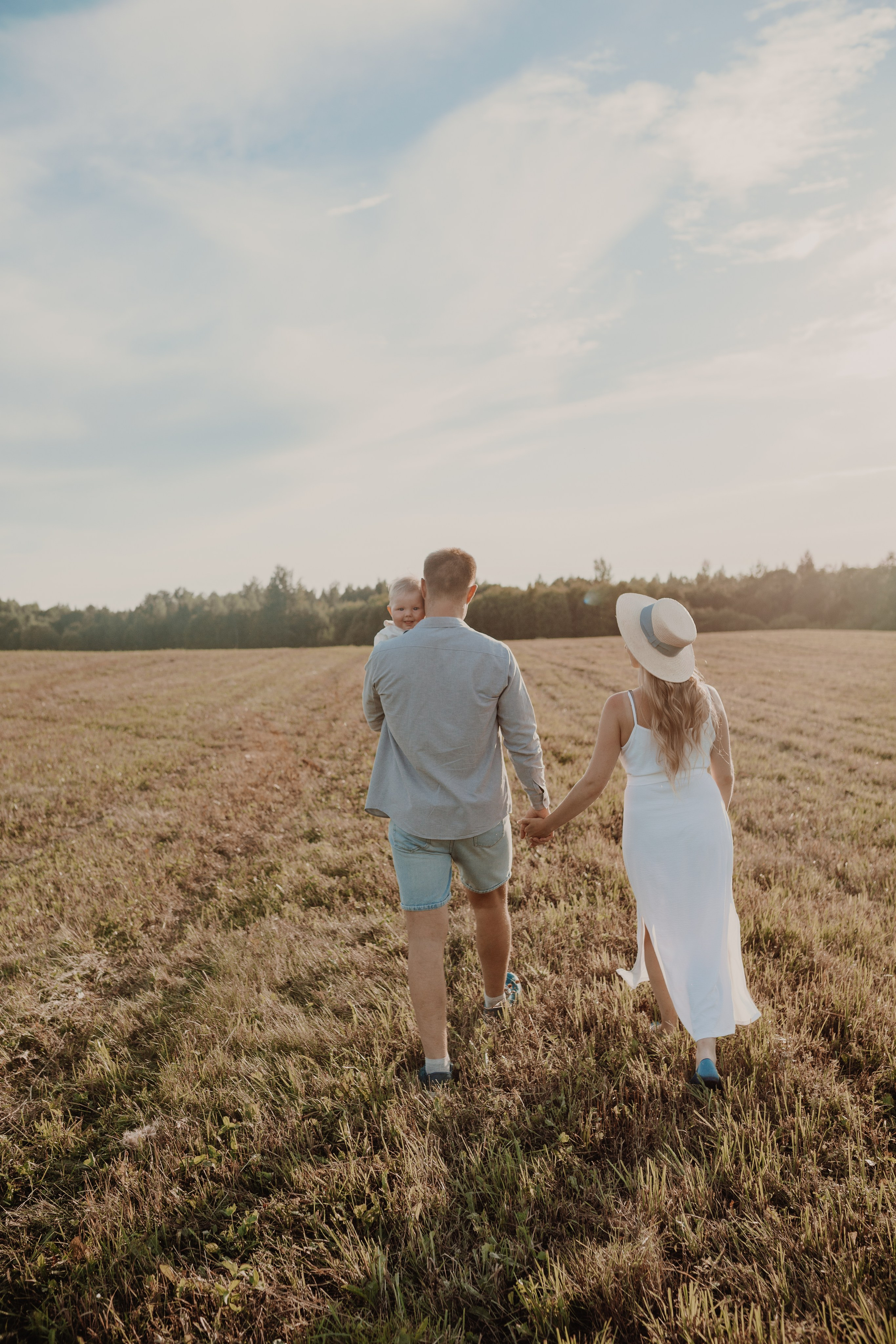 Арина, Максим, Иван. Контент–фотограф | Леся Лесная