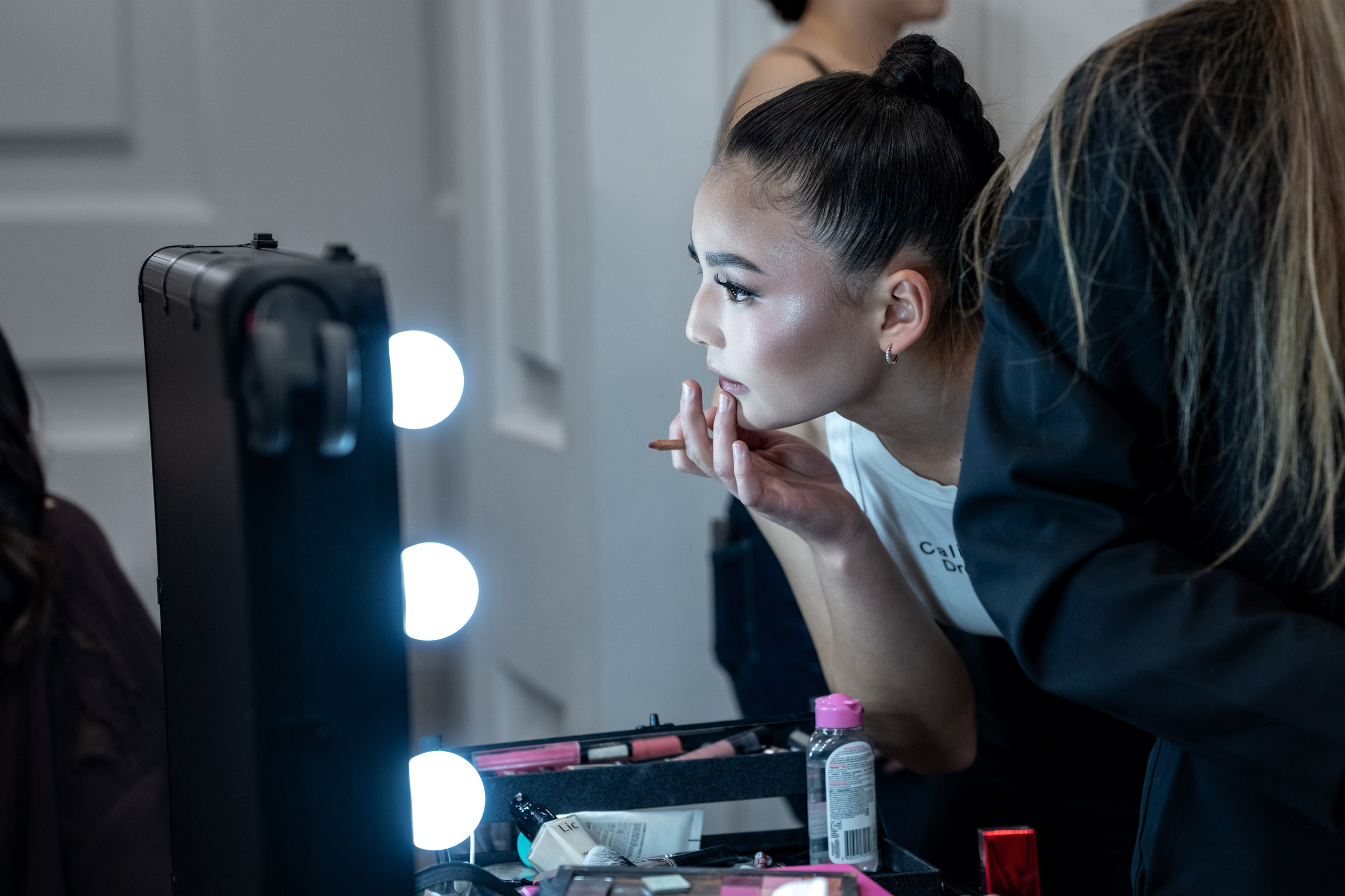 Backstage. Сайт Алматинского НЮ АРТ, будуар и фэшн фотографа Дениса Карпенко